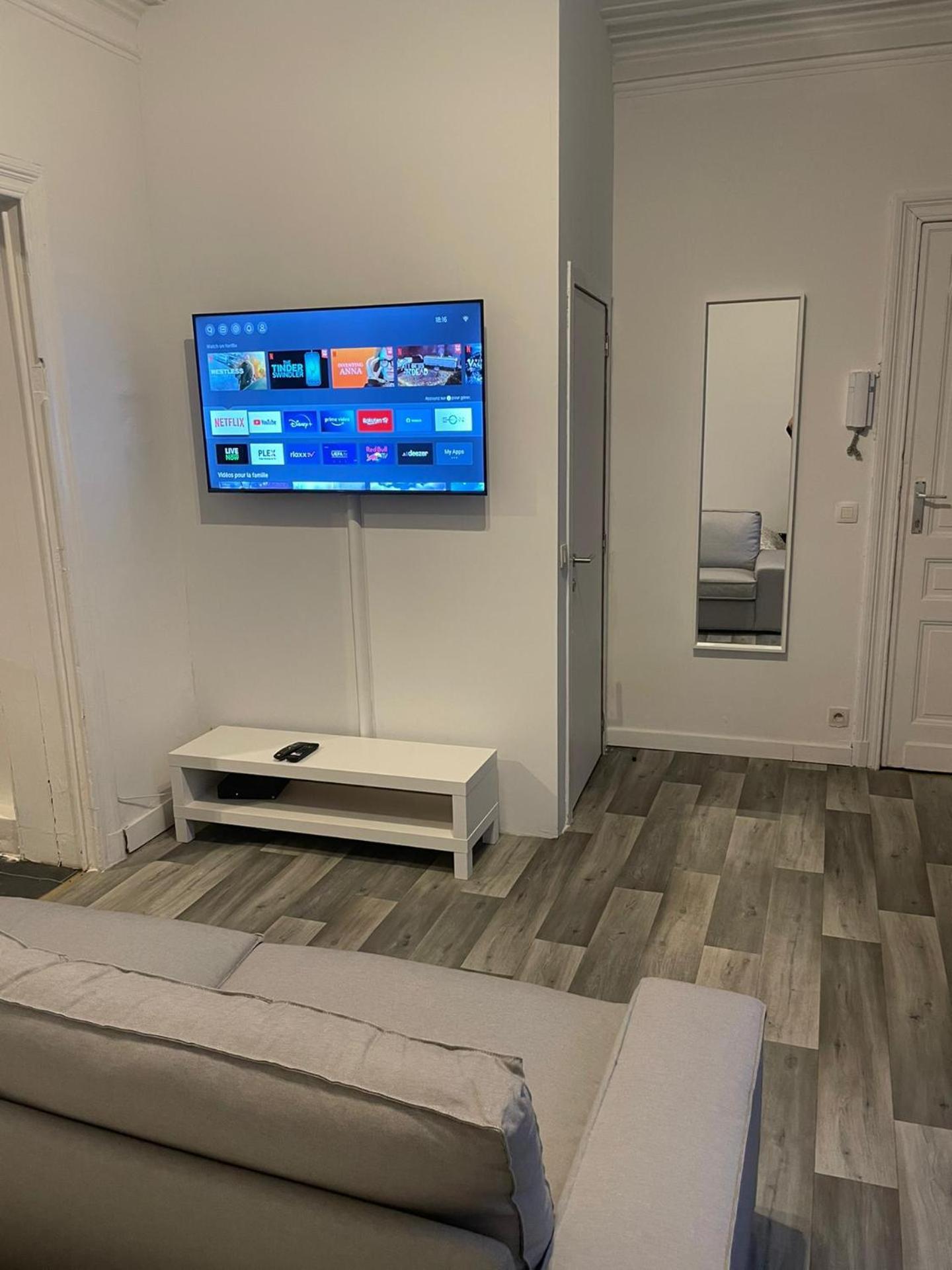 Immeuble Au Coeur De : Vivez L'experience Unique De La Rue Verbist Brussels