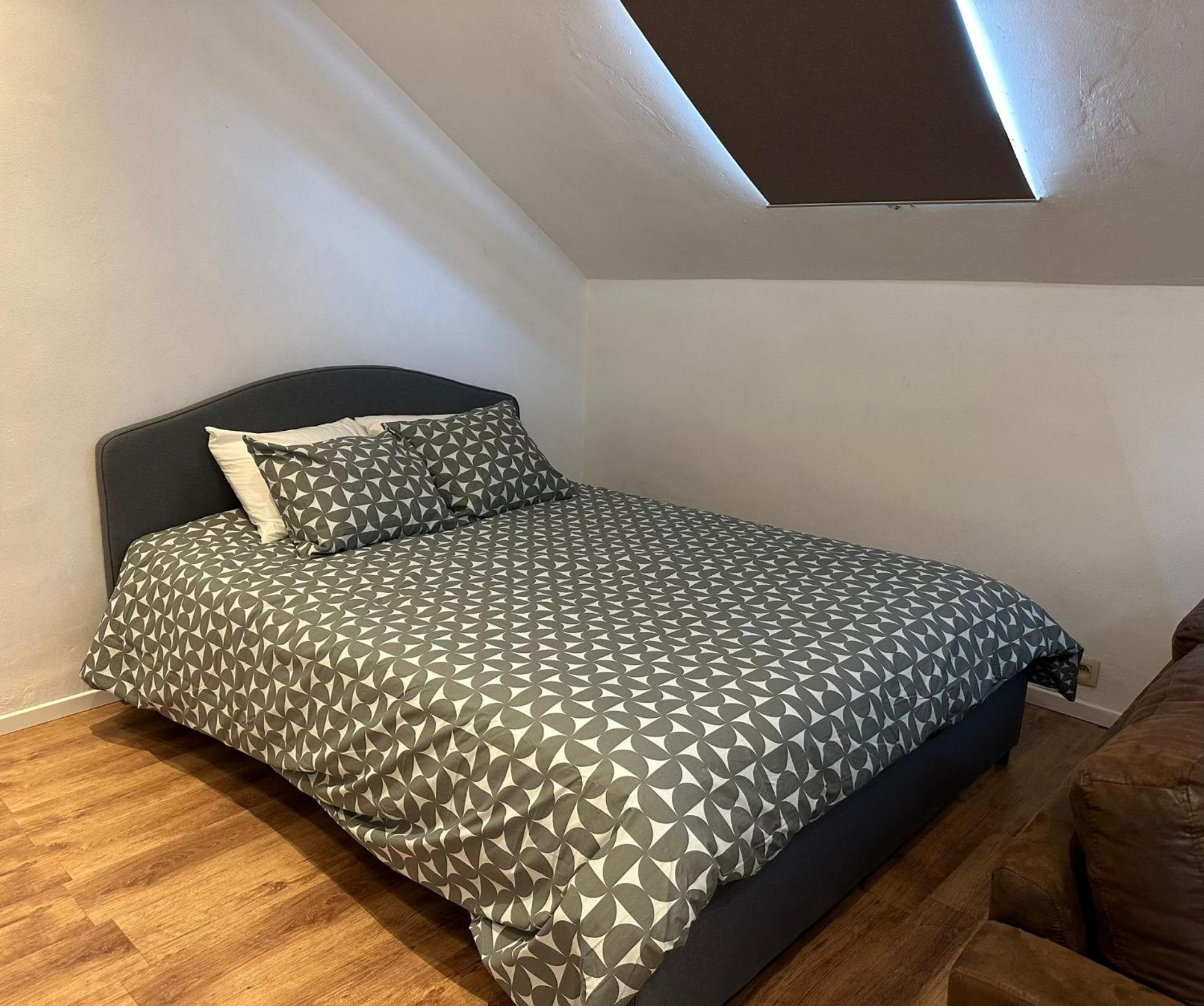 Immeuble Au Coeur De : Vivez L'experience Unique De La Rue Verbist * Brussels