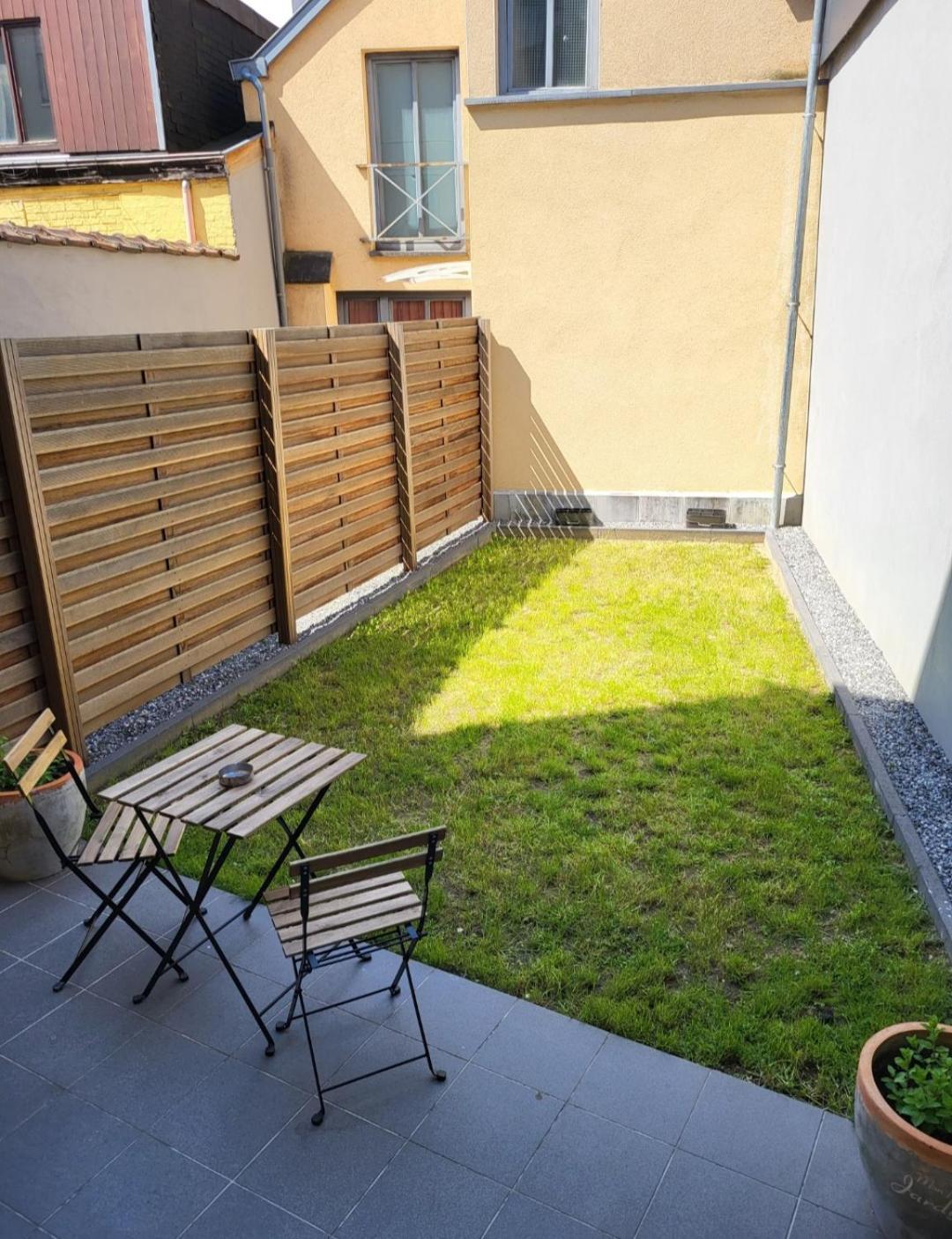 Brussels Bed & Blockchain Private With Shared Bathroom Casa de hóspedes Etterbeek
