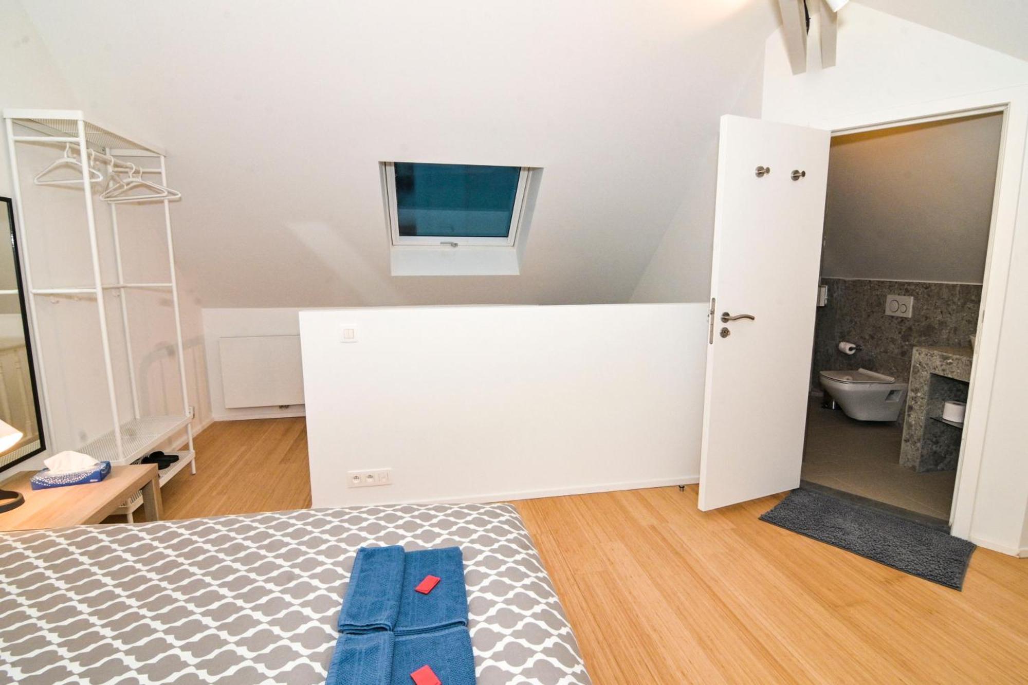 Family Duplex Getaway - Perfectly Positioned For Adventures