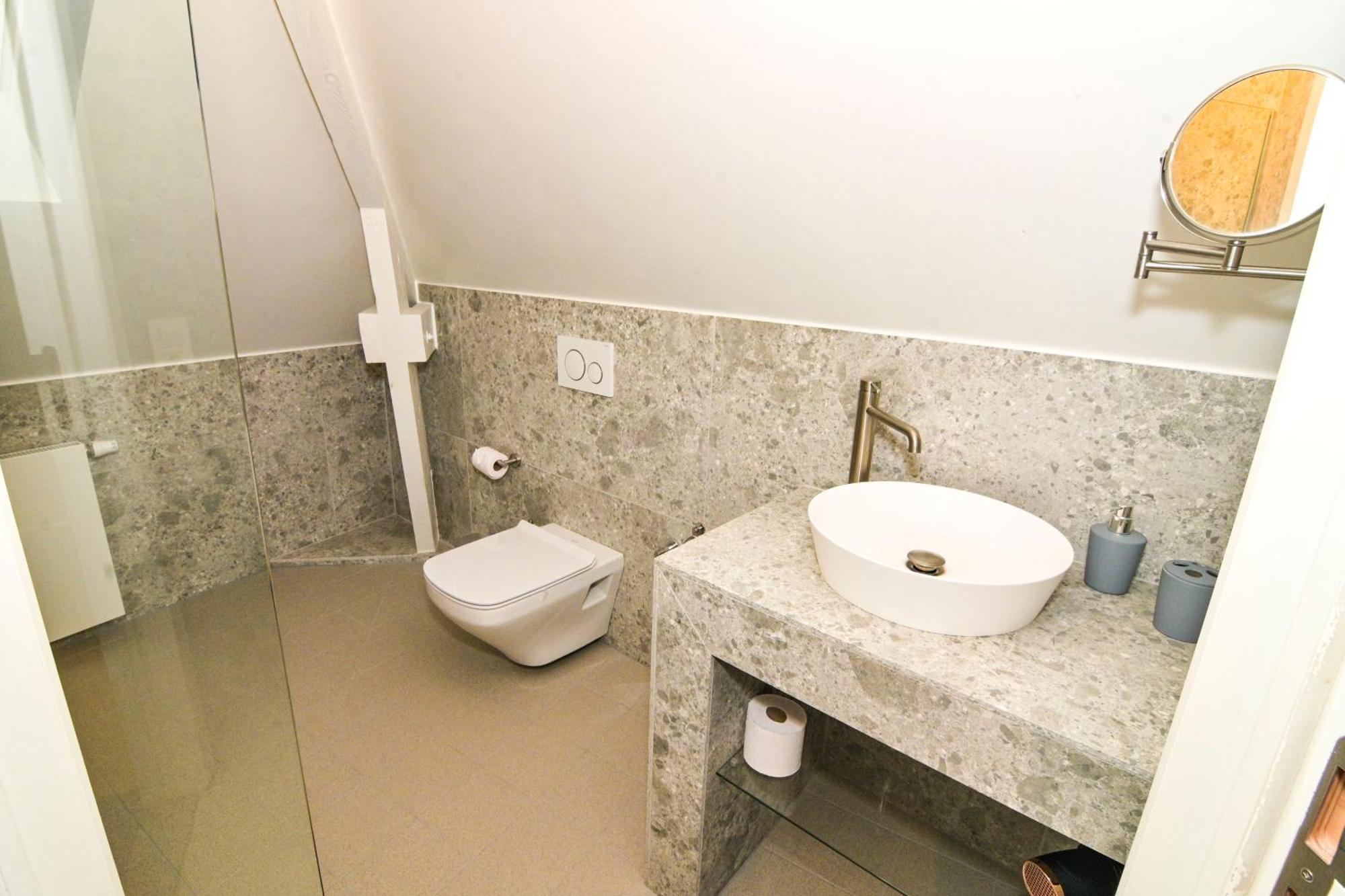 Family Duplex Getaway - Perfectly Positioned For Adventures Apartment