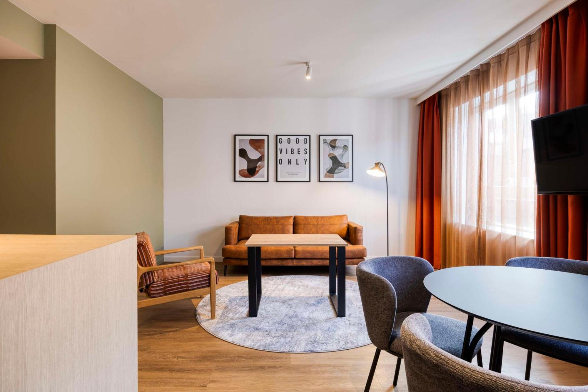 Hilton Garden City Centre 4*