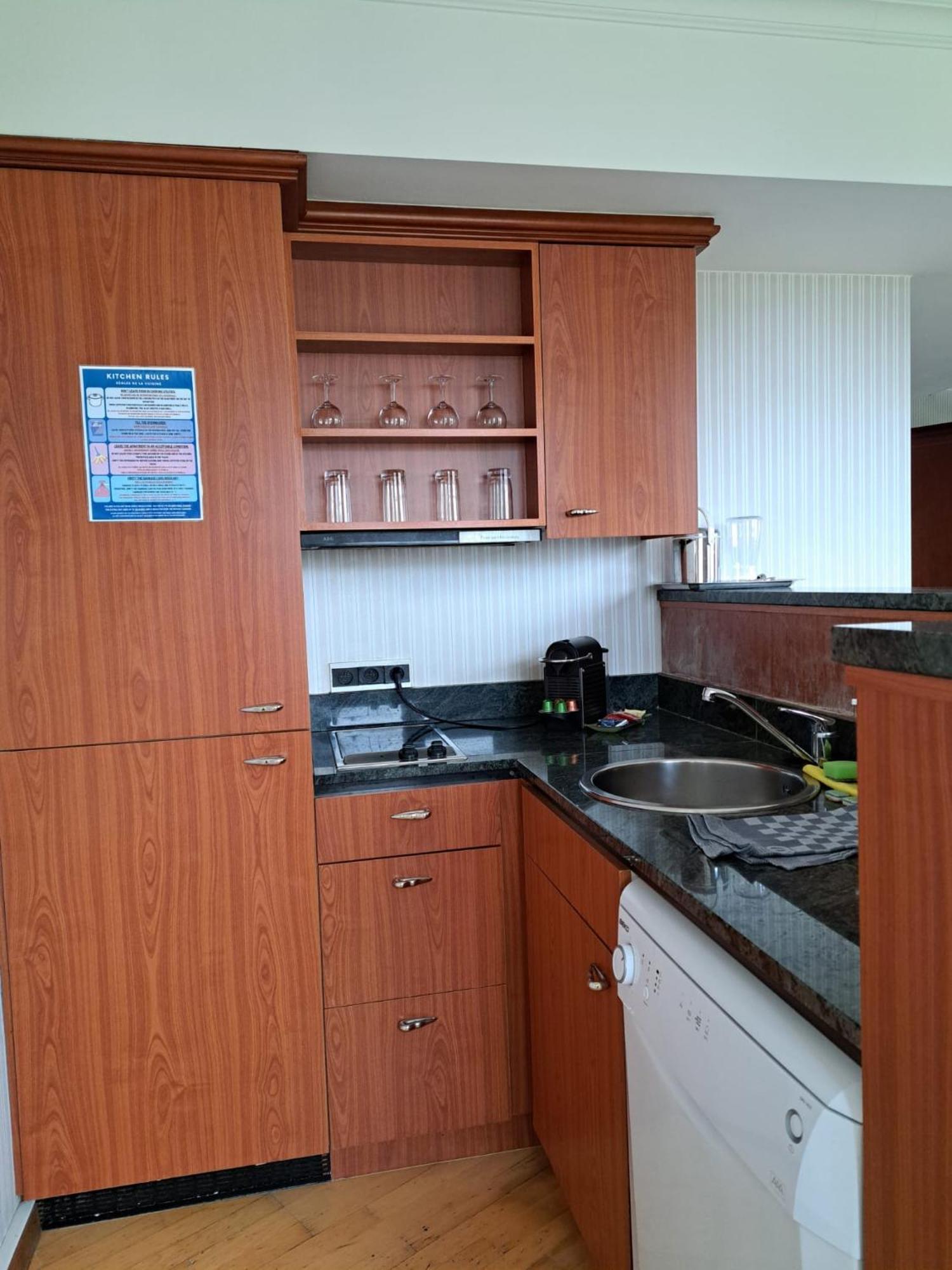 B-aparthotel Ambiorix Aparthotel 4*