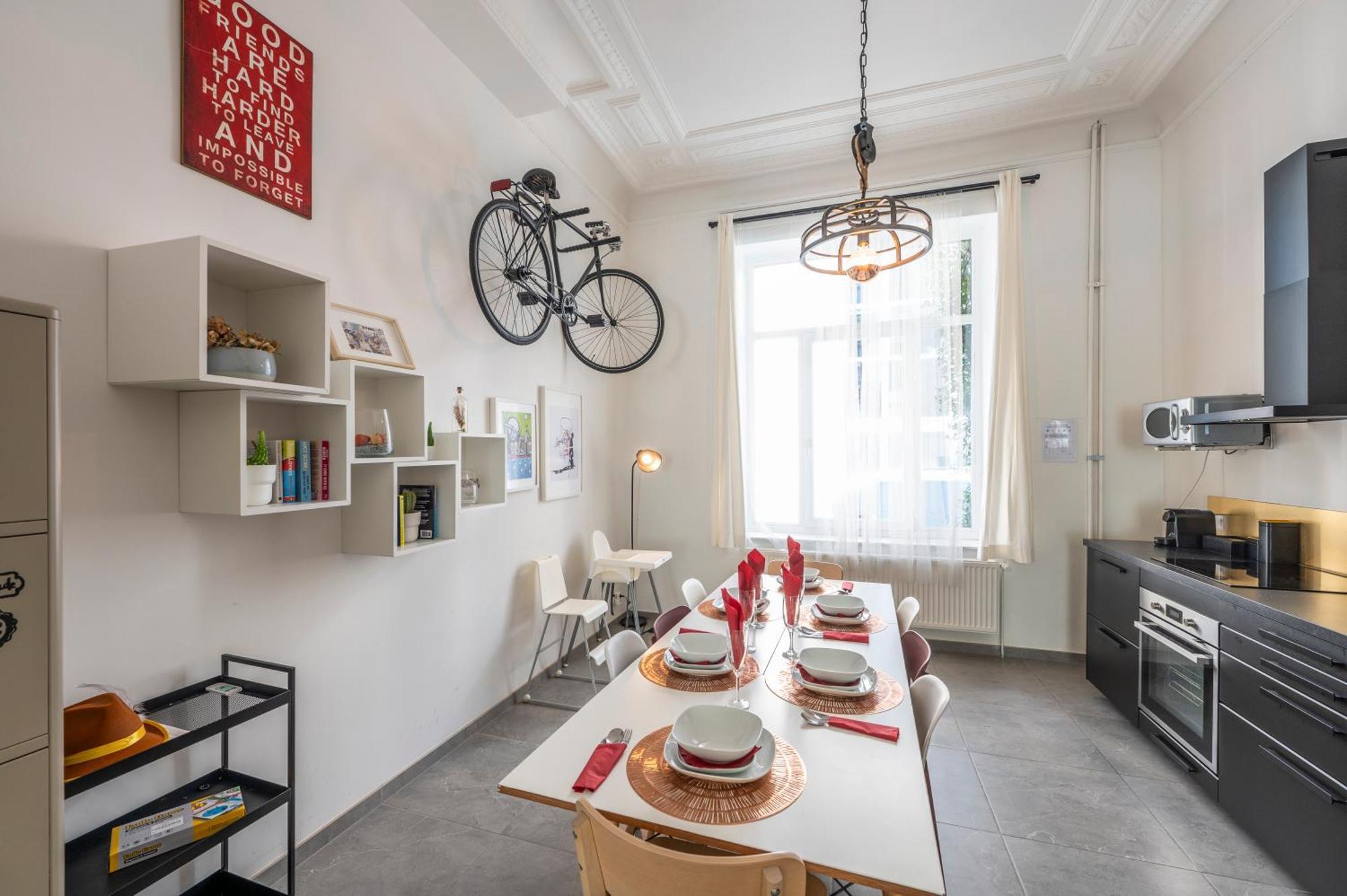 Superb 3 Bedroom & 3 Bathroom Duplex In Centre Brussels