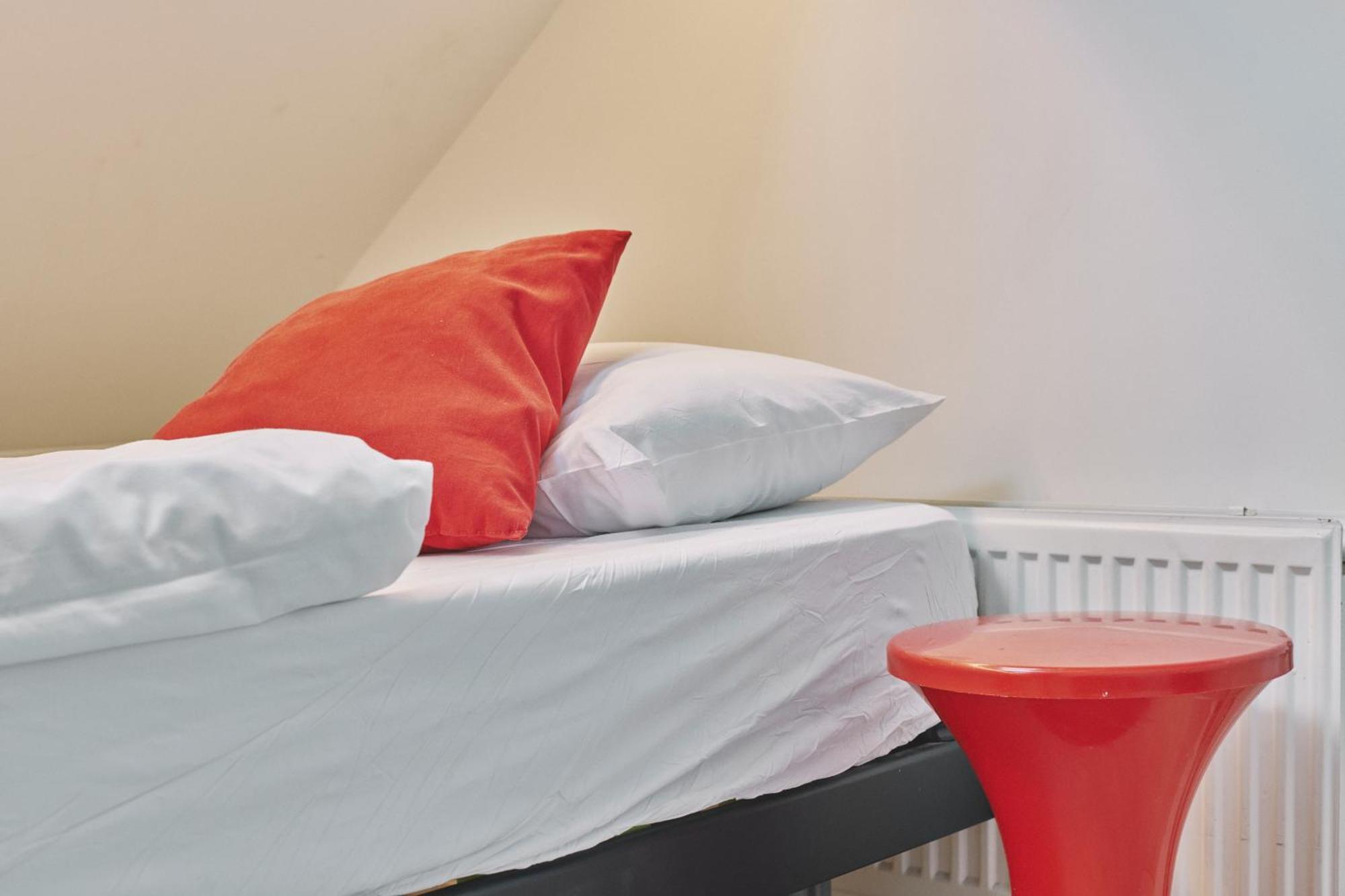 The Legacy By 2go4 Center Hostel *