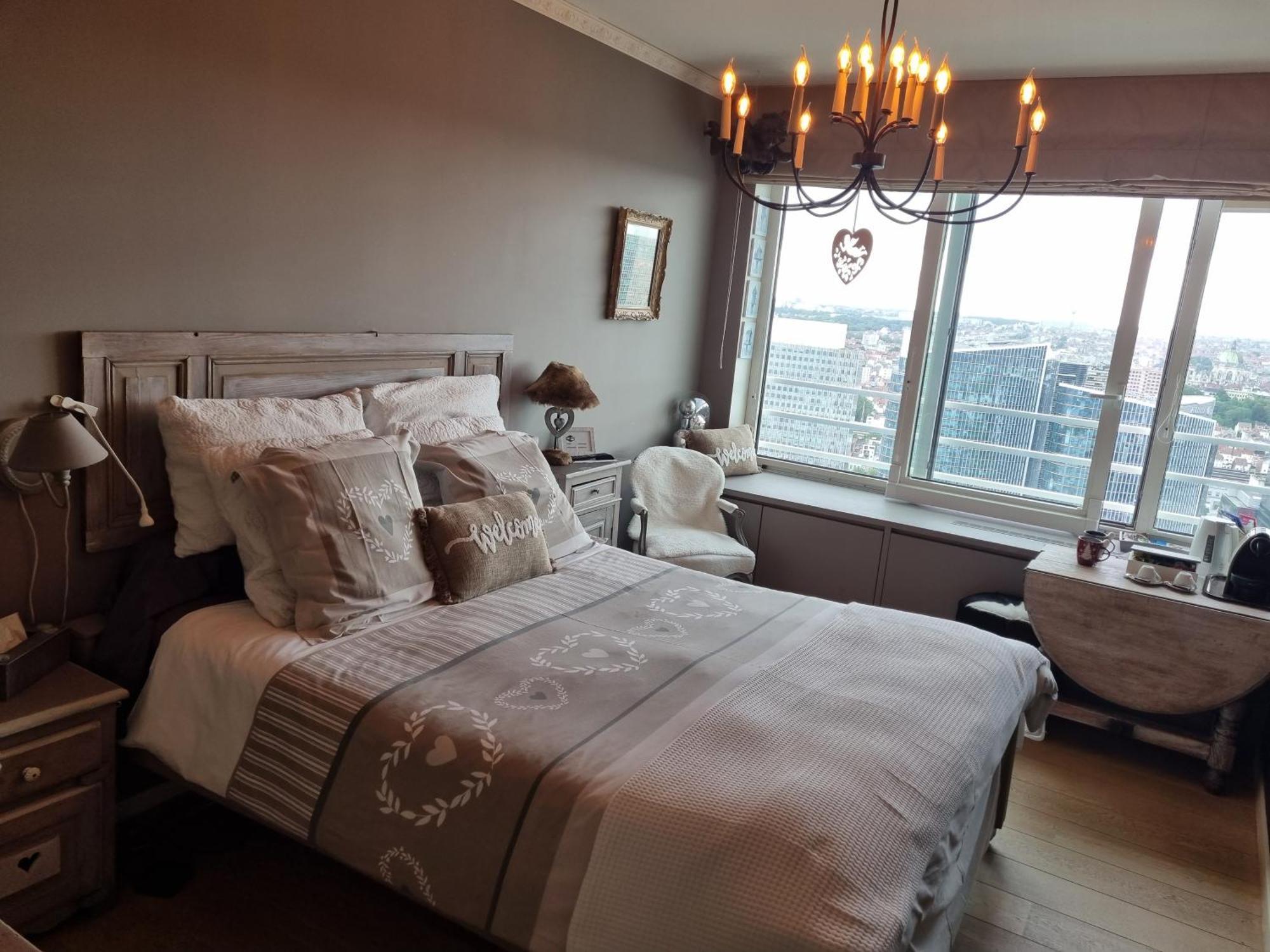 Romantic Room In Brussels Sky Guest house