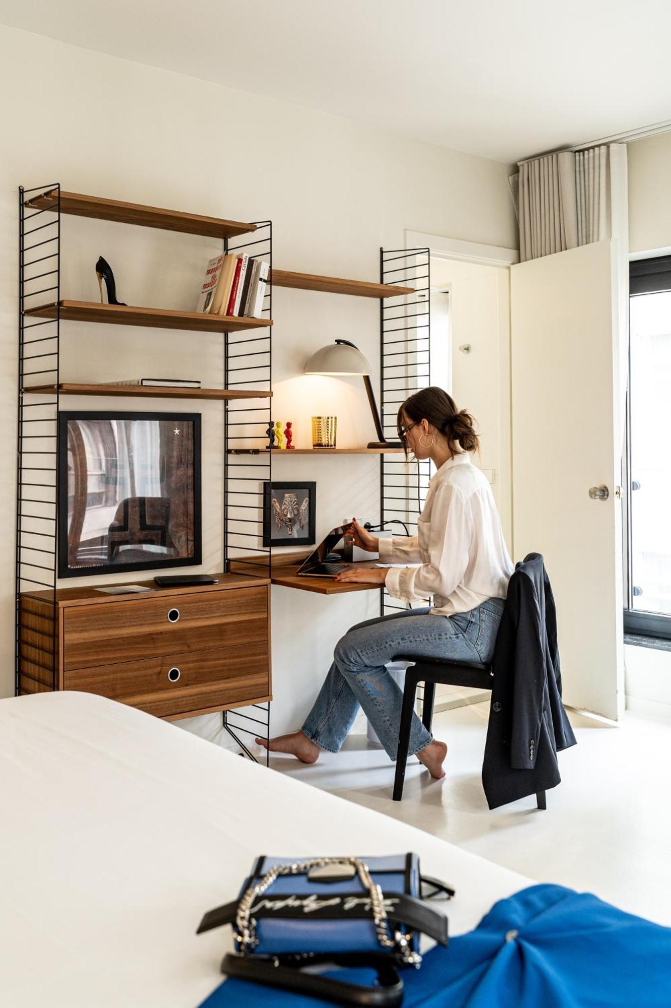 9hotel Sablon Khách sạn 4*