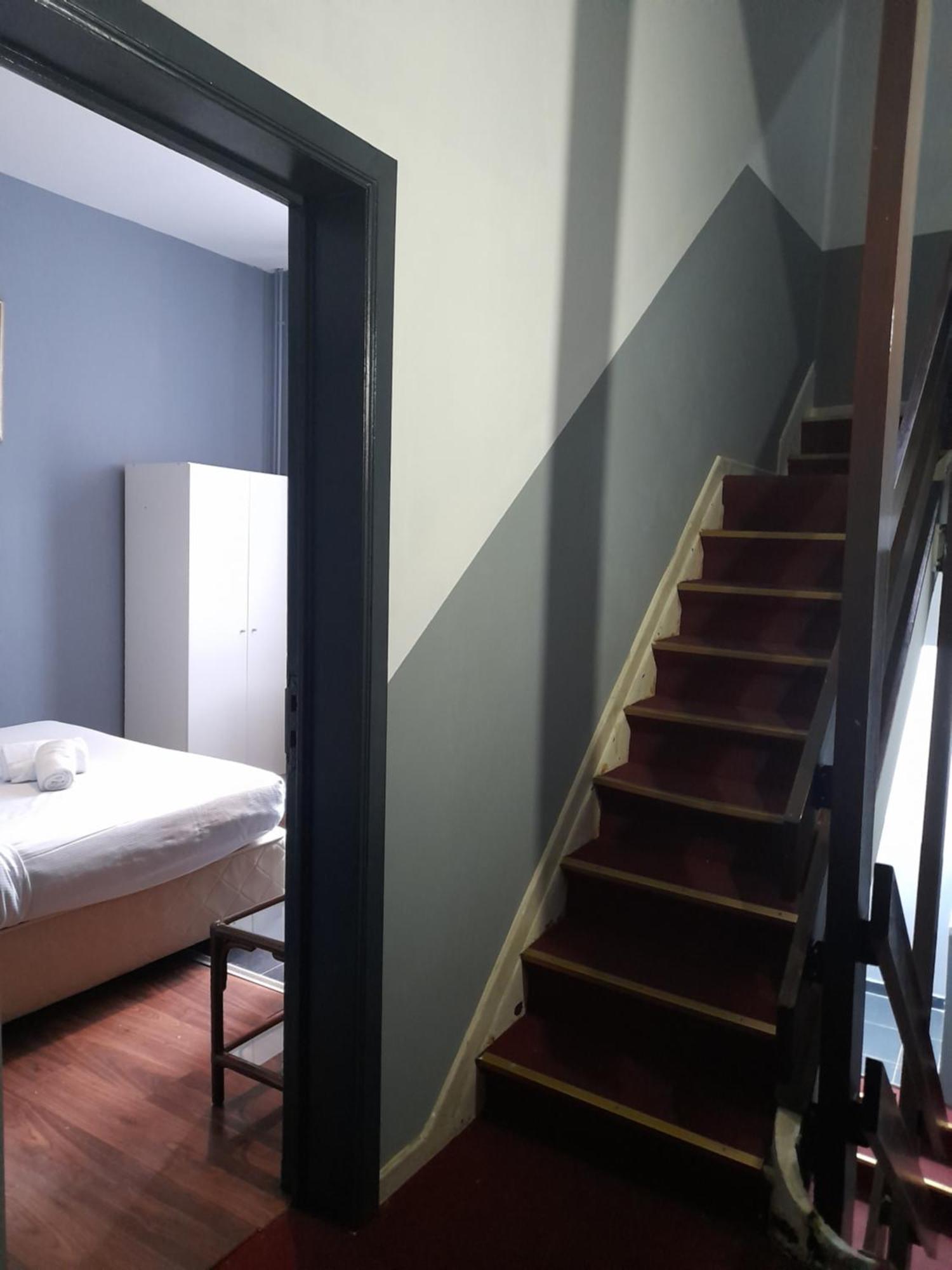 Hotel Albergo Hotel 2*