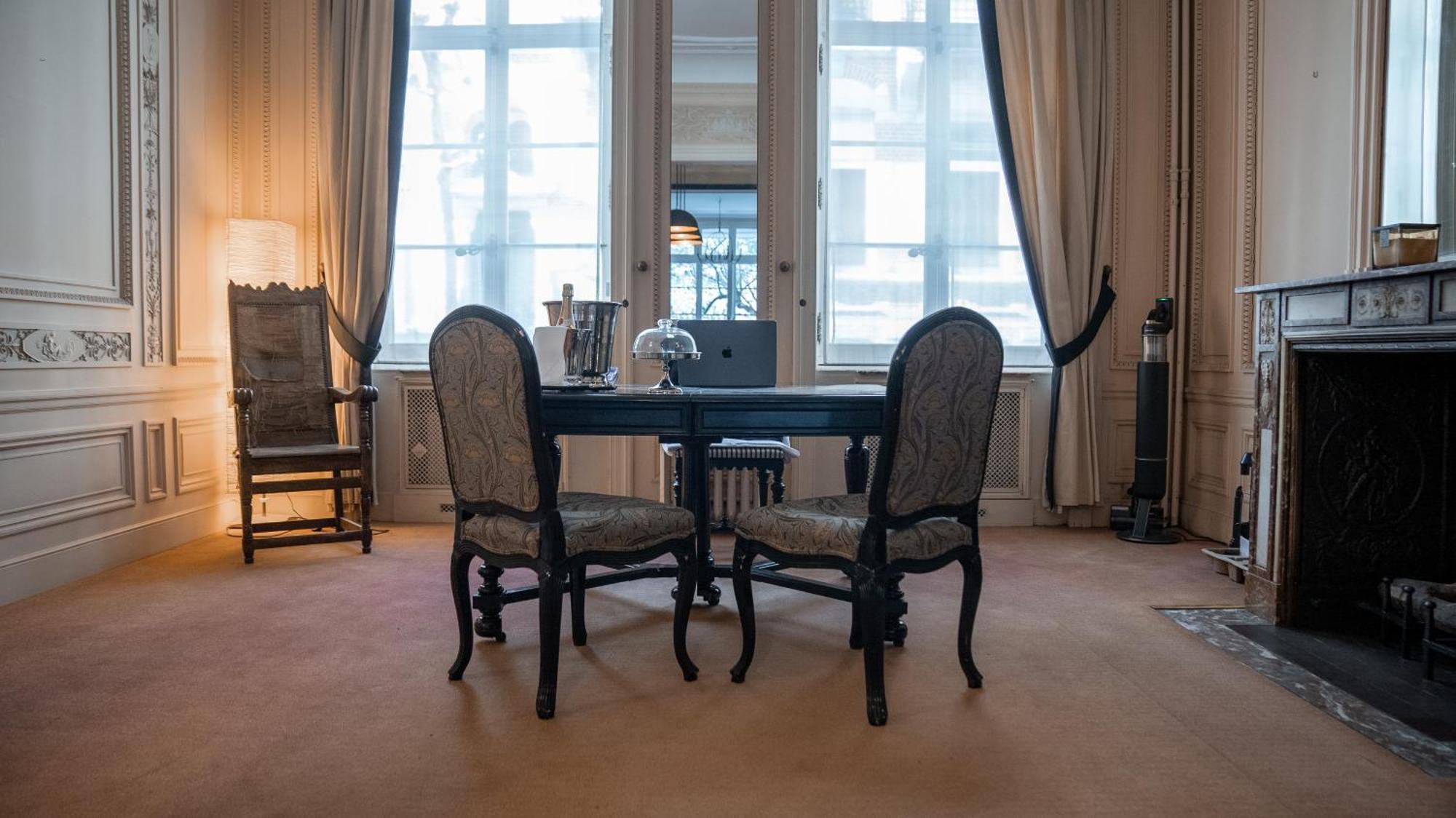 De Maitre De Vaughan * Brussels