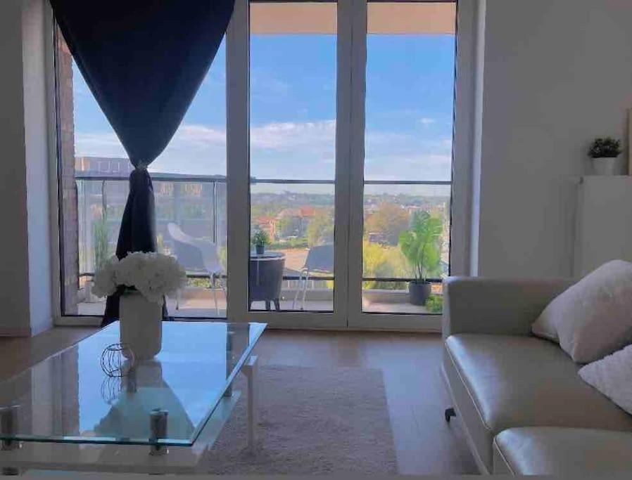 Appartement Luxury With Stunning View & Free Parking *