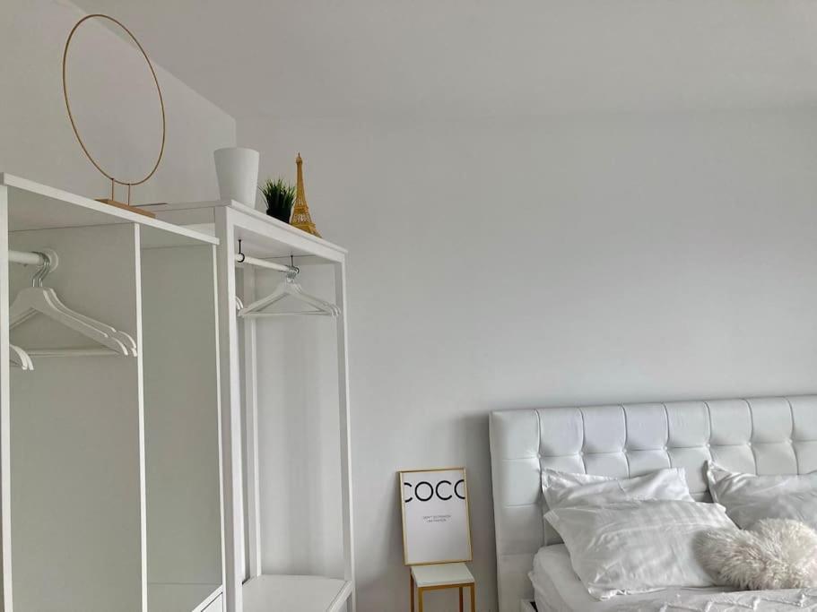 Luxury With Stunning View & Free Parking * Brussel