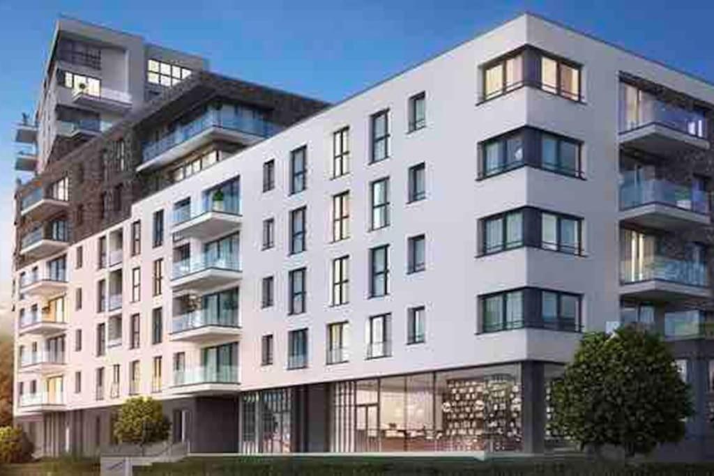 Luxury With Stunning View & Free Parking