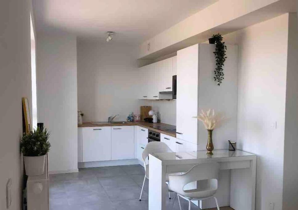 Appartement Luxury With Stunning View & Free Parking