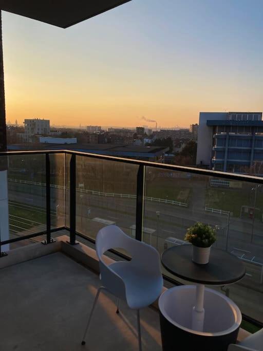 Luxury With Stunning View & Free Parking Brussel