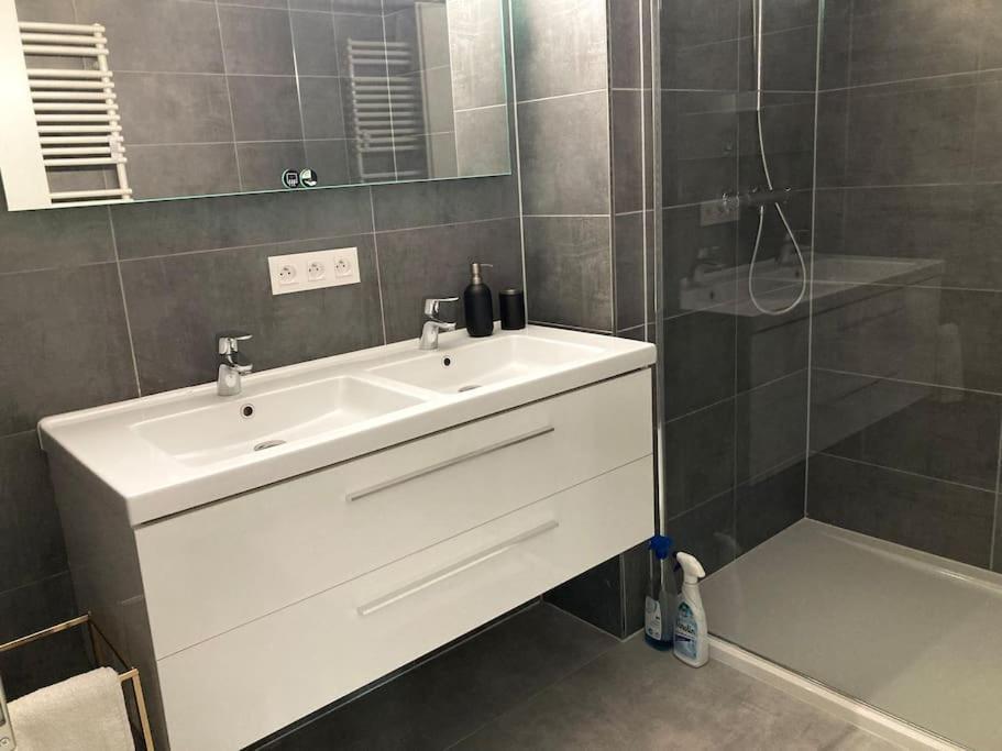 Appartement Luxury With Stunning View & Free Parking Brussel