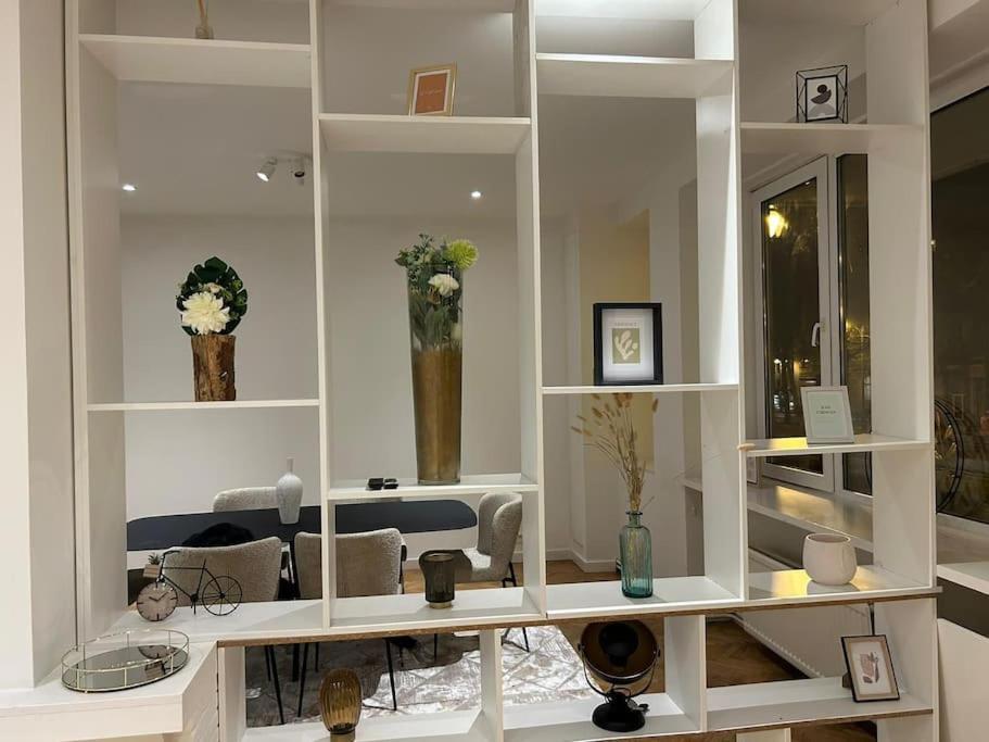 Centre - Ixelles - Avenue Louise - Chic Apartment Brussels