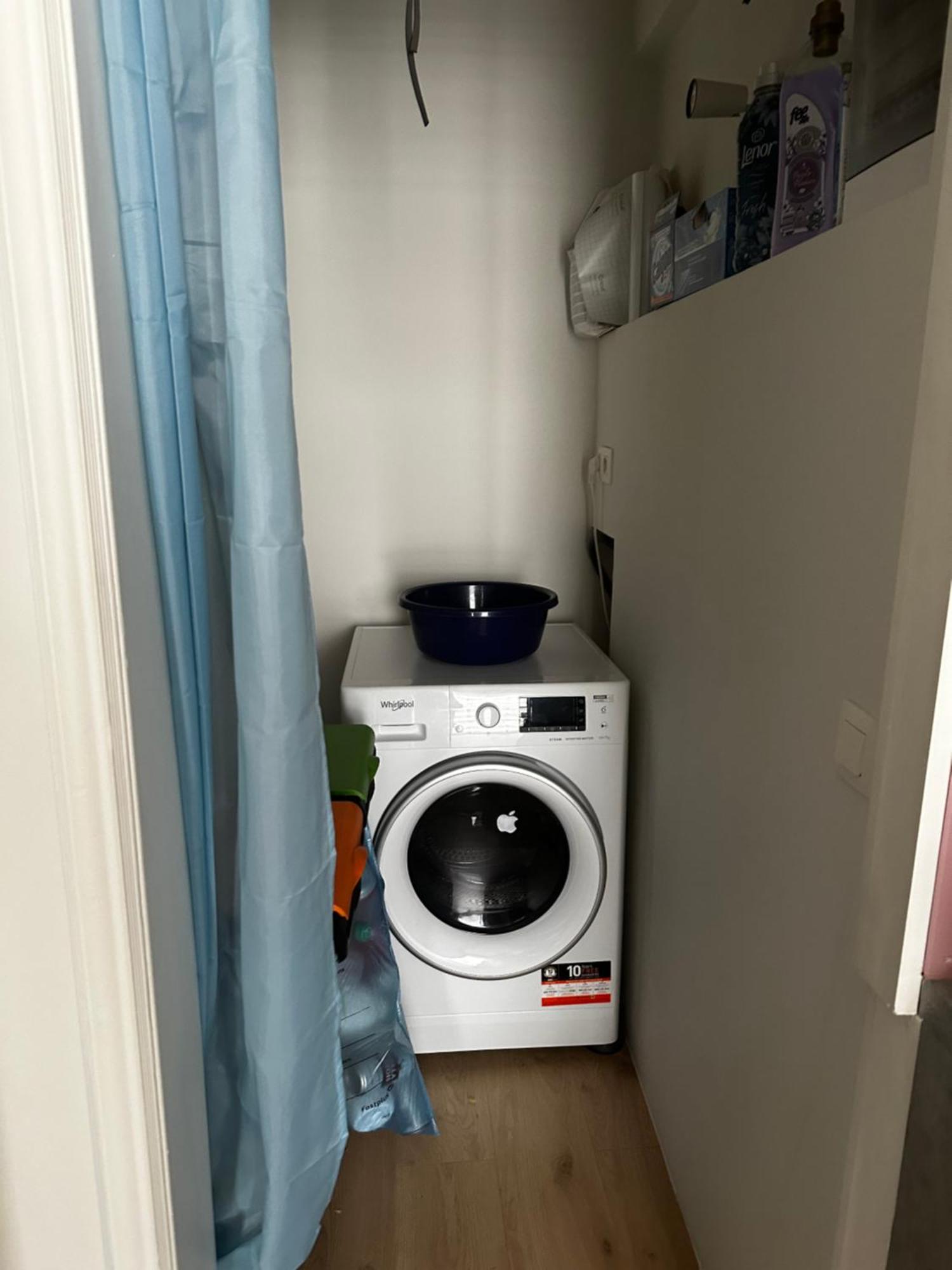 Alexanor Cosy Private In A Shared Homestay Brussels