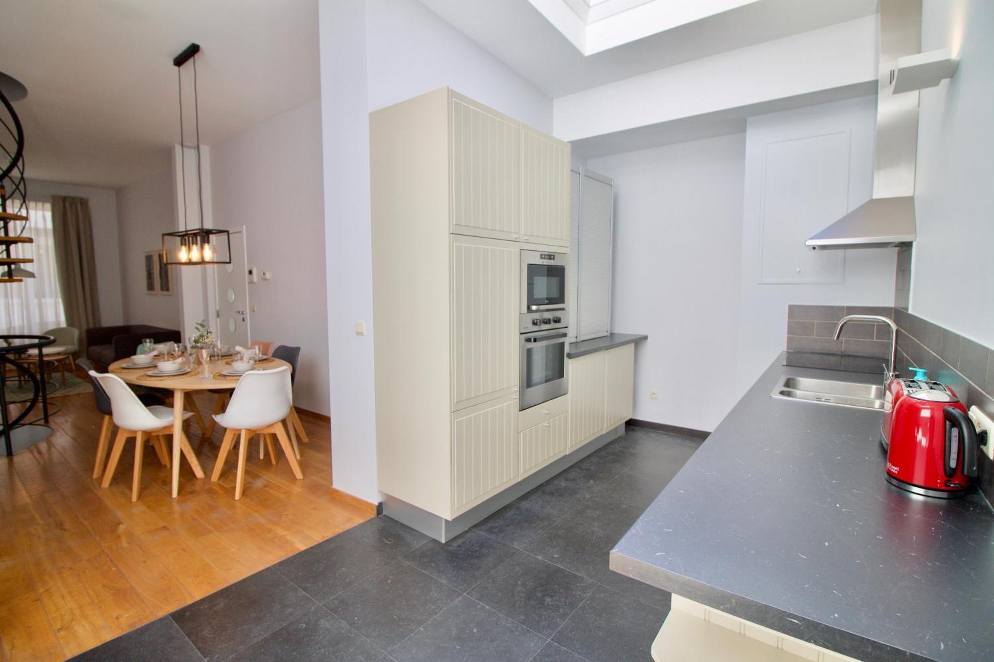 Heart Of Grand Place - Stunning 3br Triplex Brussels