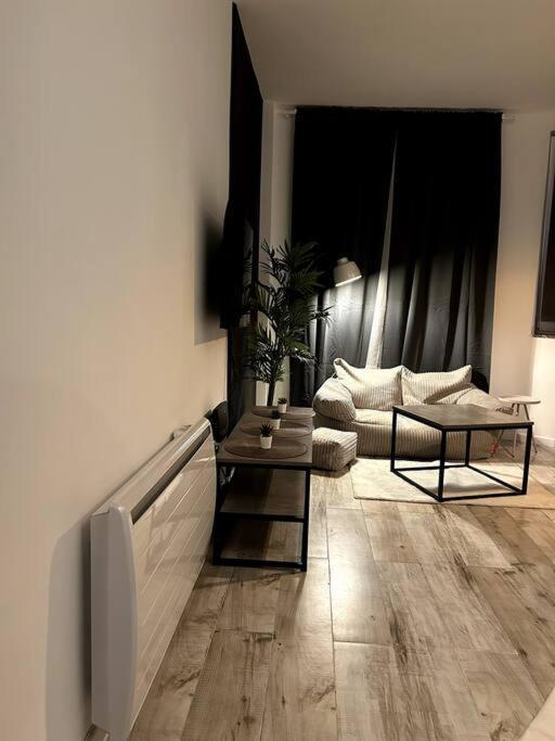 High-quality Flat Near City
