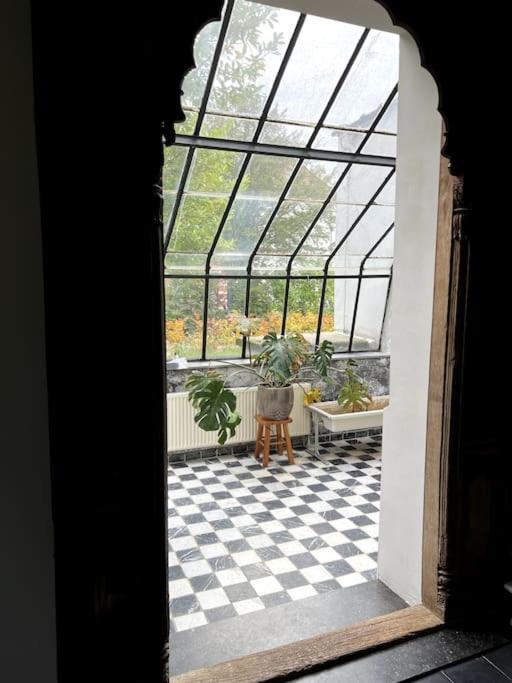 Nhà nghỉ Charmante Maison Dans Un Coin De Verdure A Boitsfort