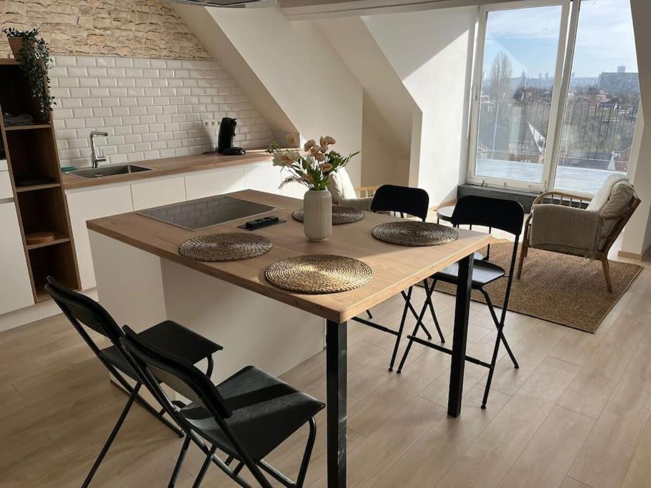 The Cosy House