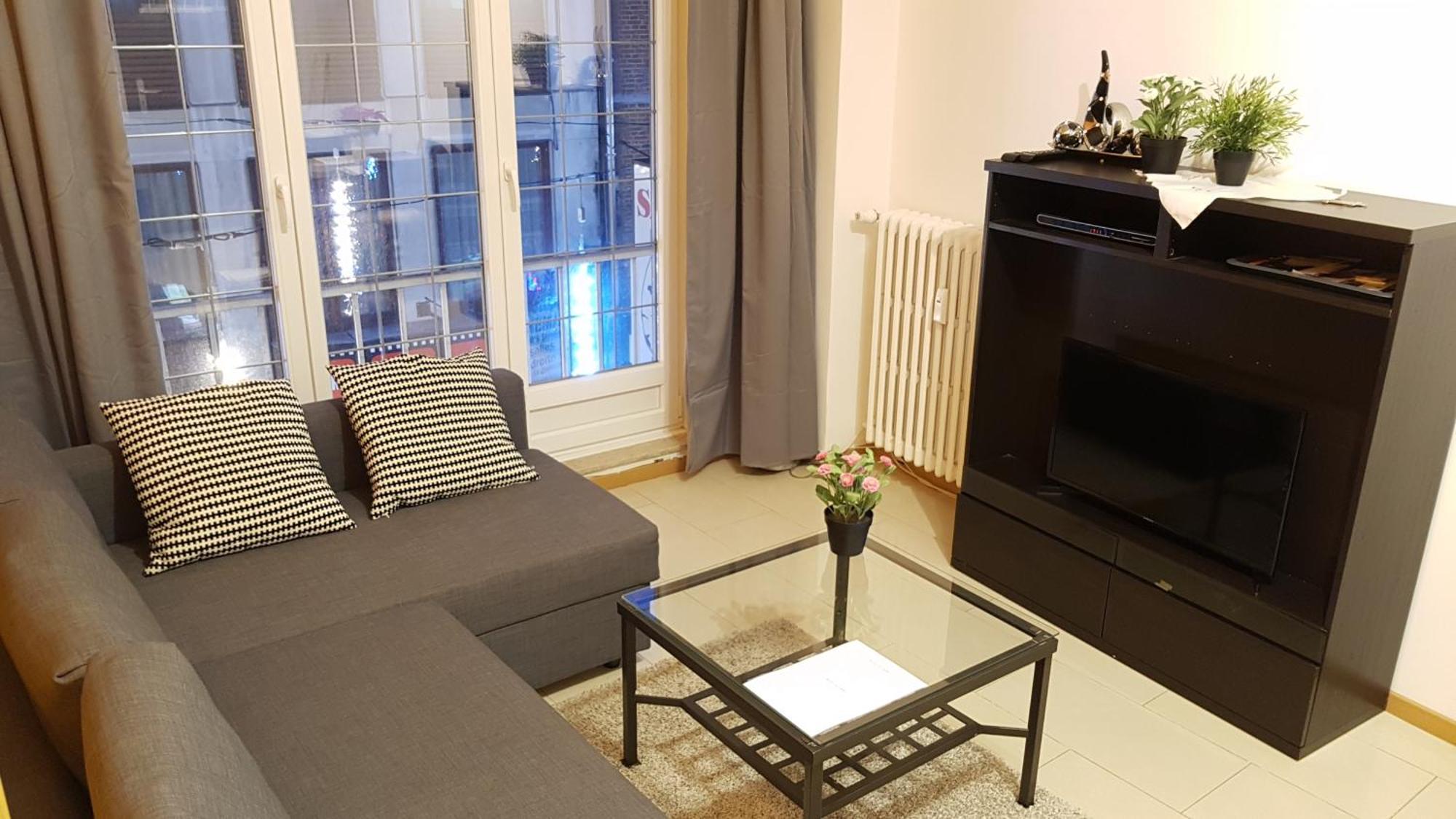 Chez Esmara Et Philippe * Brussels