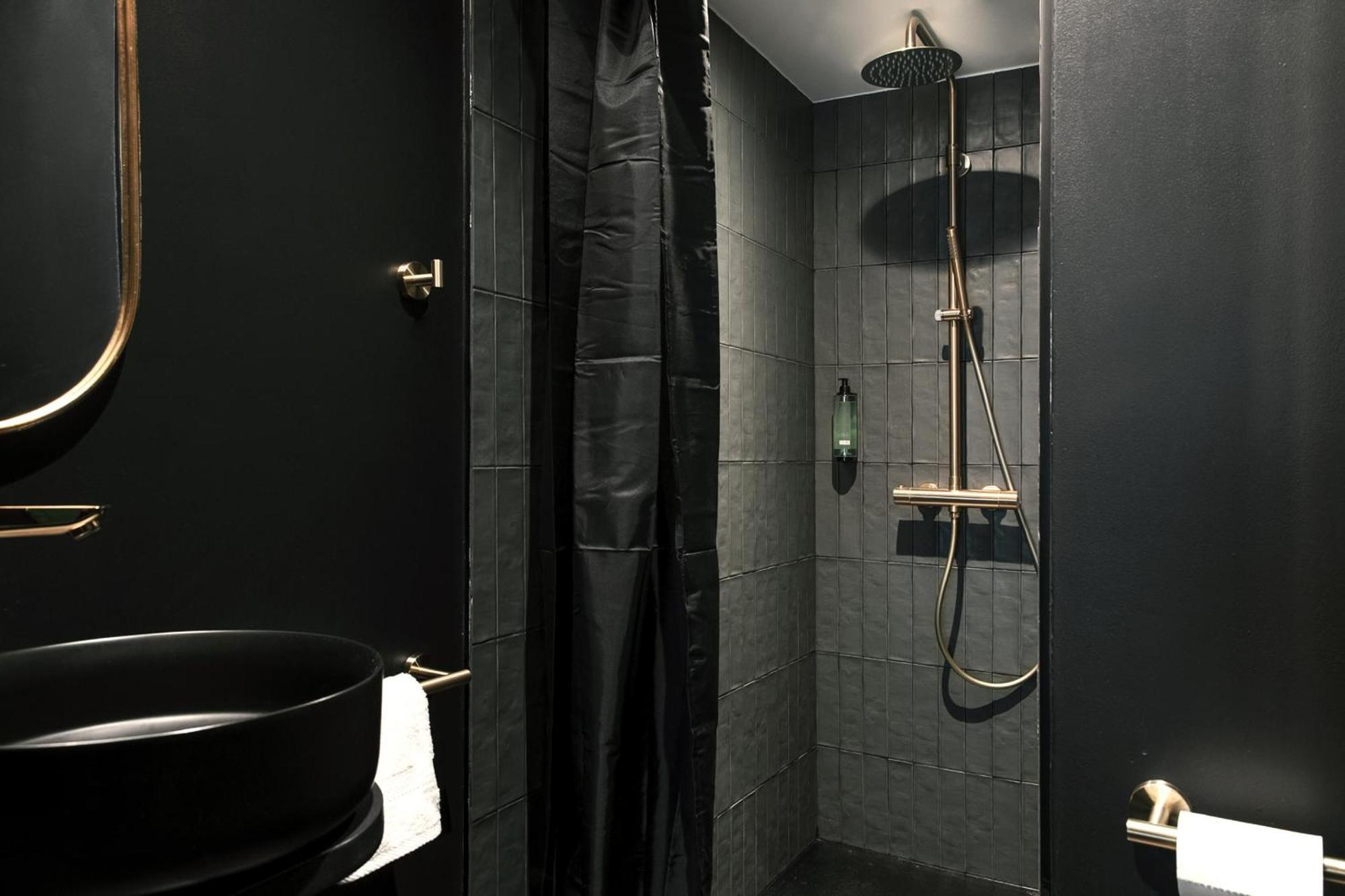 Bed & Breakfast Secret Walls 3*