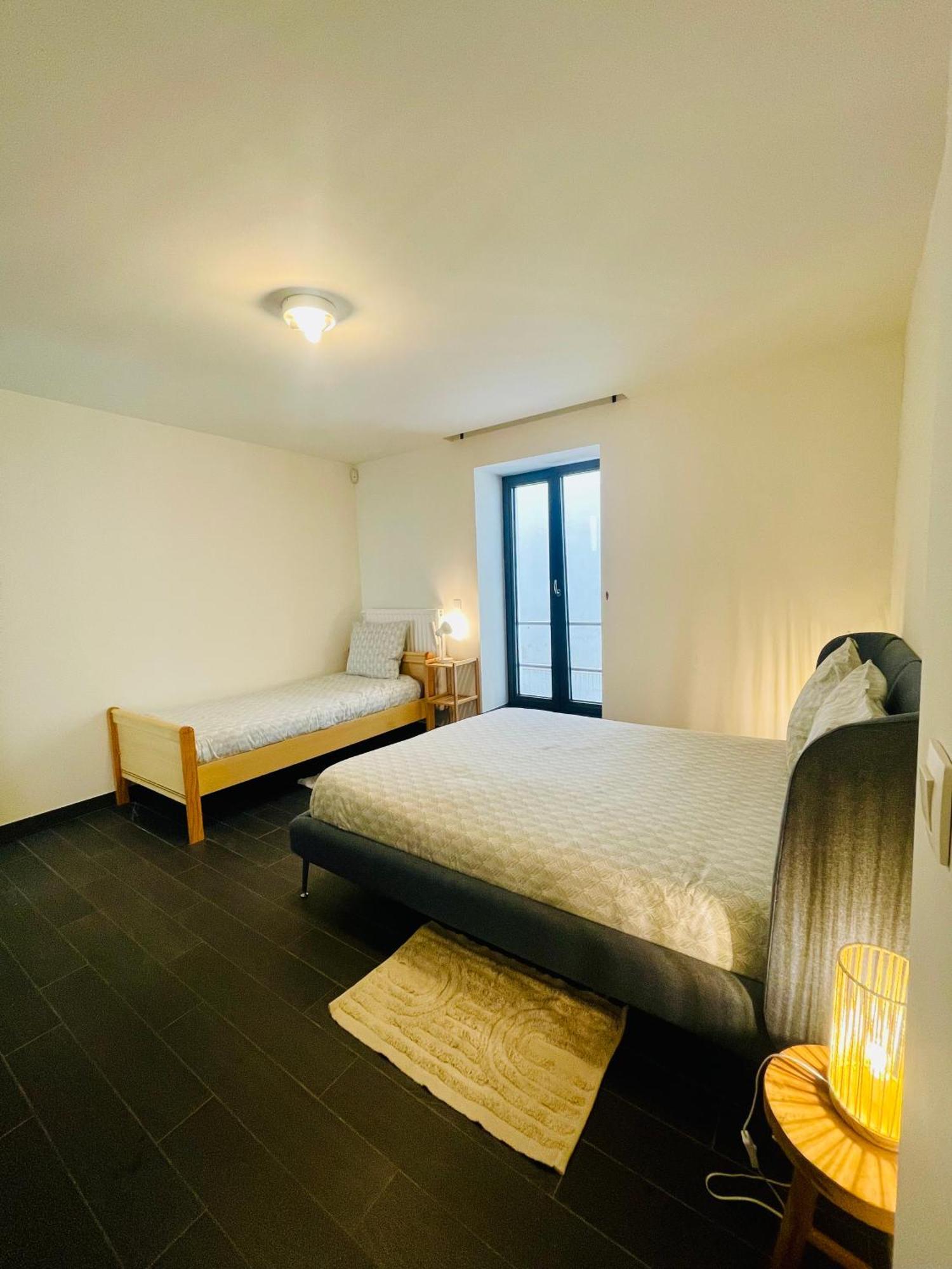 Down Town Spacious Loft Retreat With Private Parking * Brussel