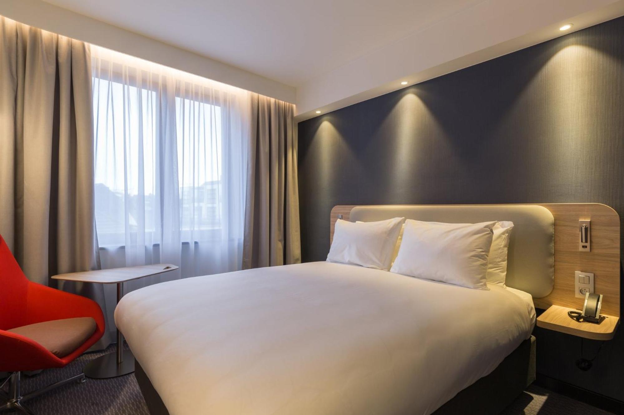 Hotel Express Brussels-grand-place By Ihg