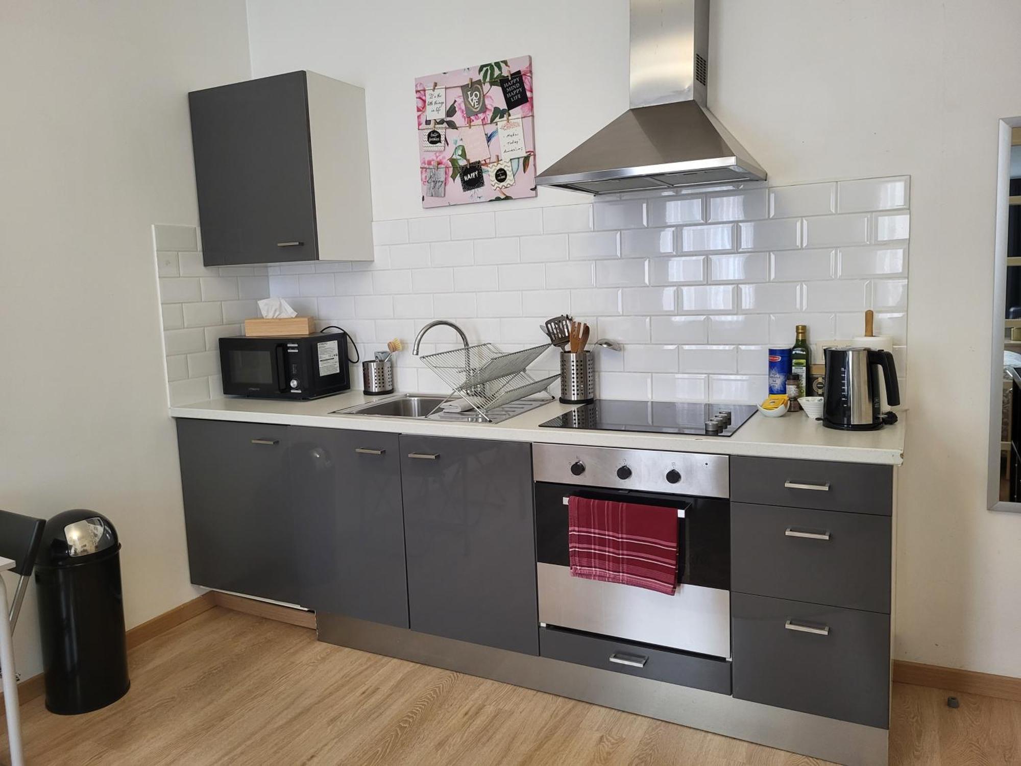 Idealement Situes - Eu Guest house Etterbeek