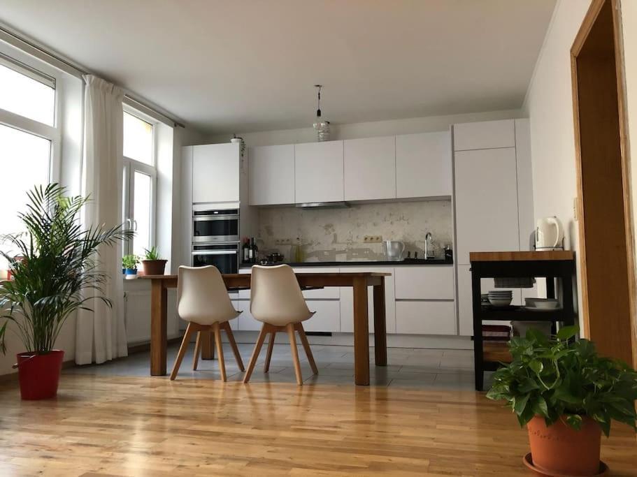 Bright, Spacious And Modern In Apartamento Bruxelas