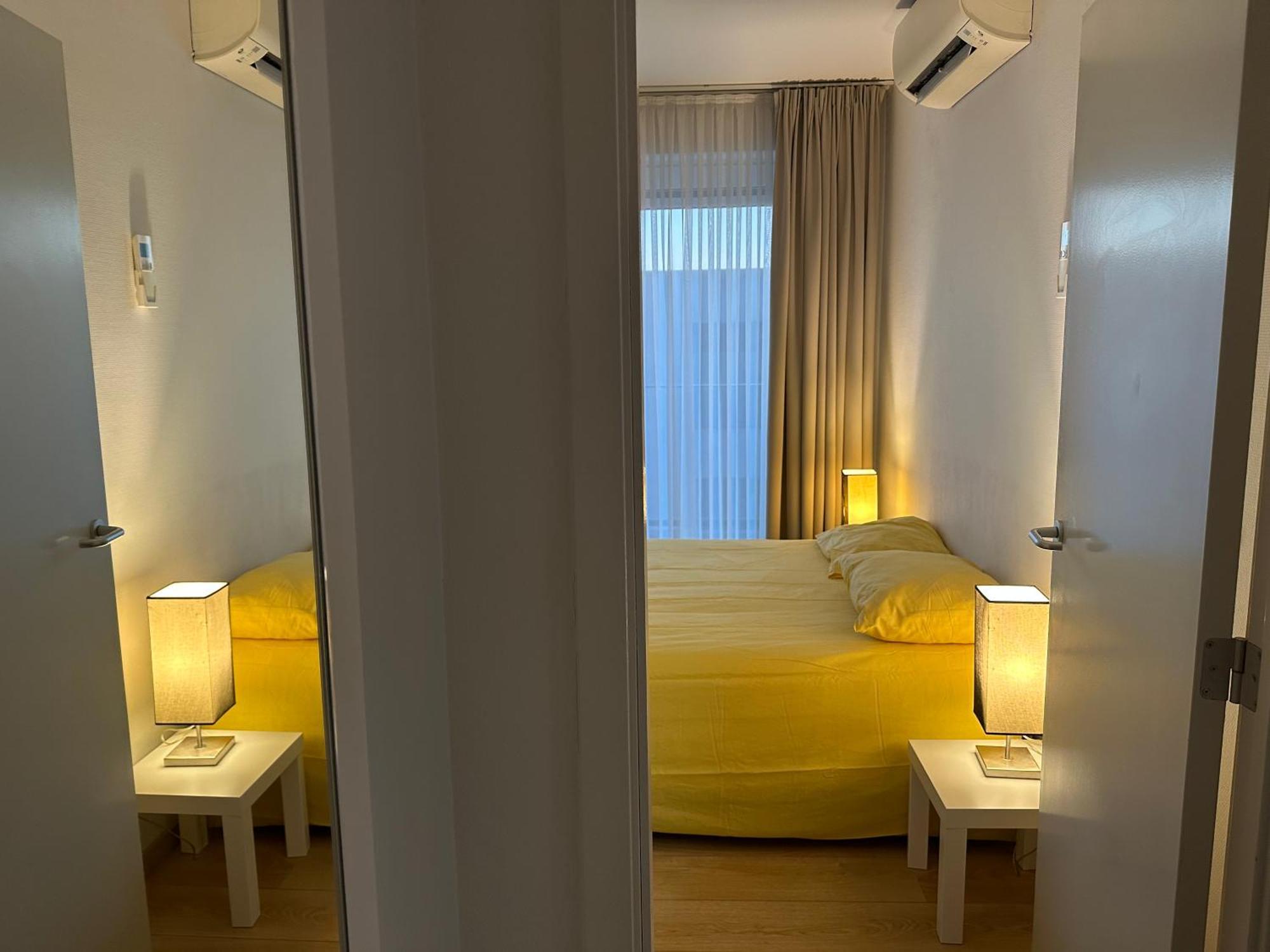 With Balcony In Center Apartment *