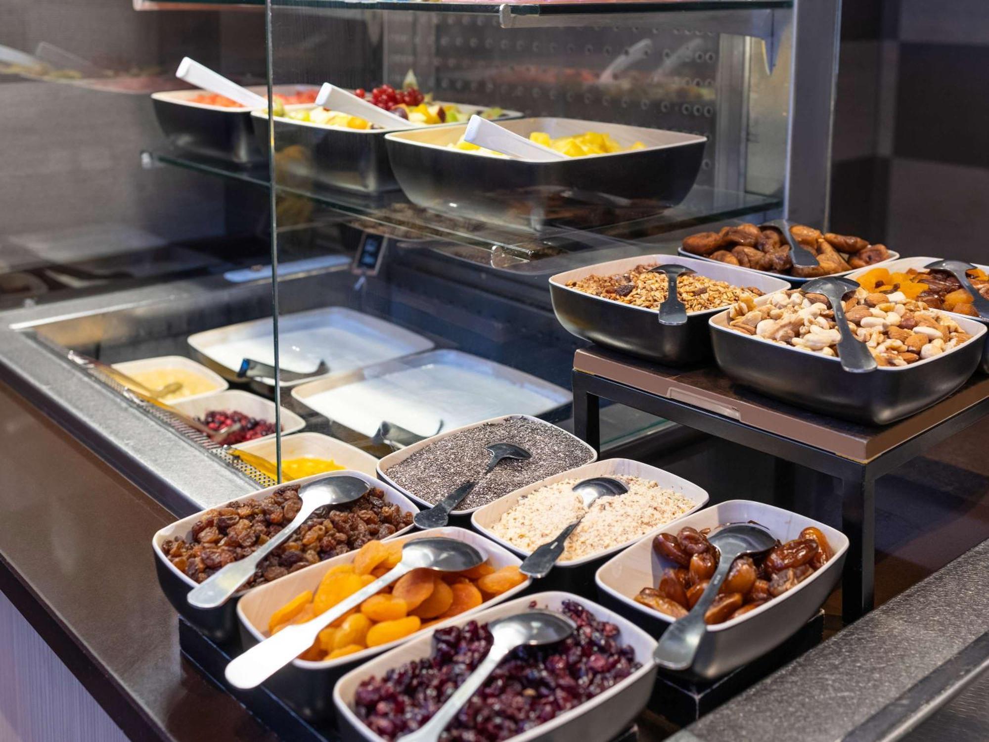 Novotel City Centre Hotel 4*