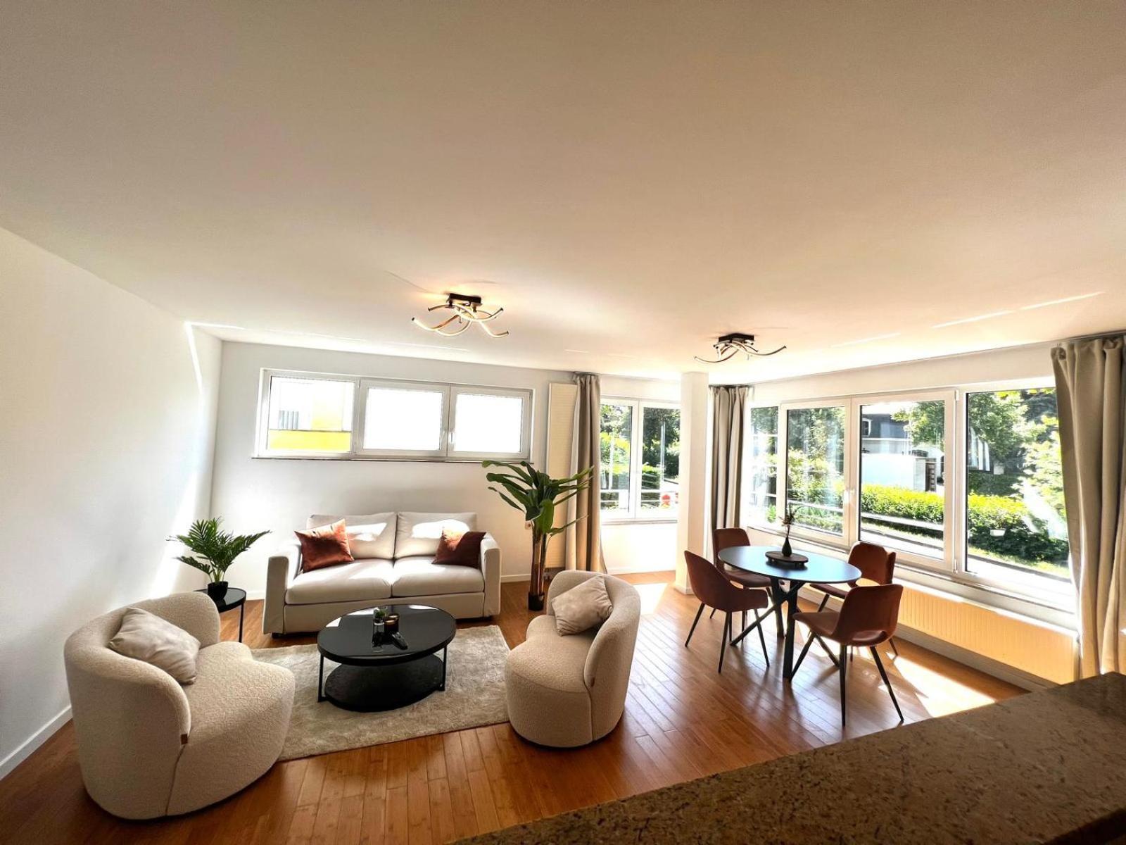 Apartment Wolu *
