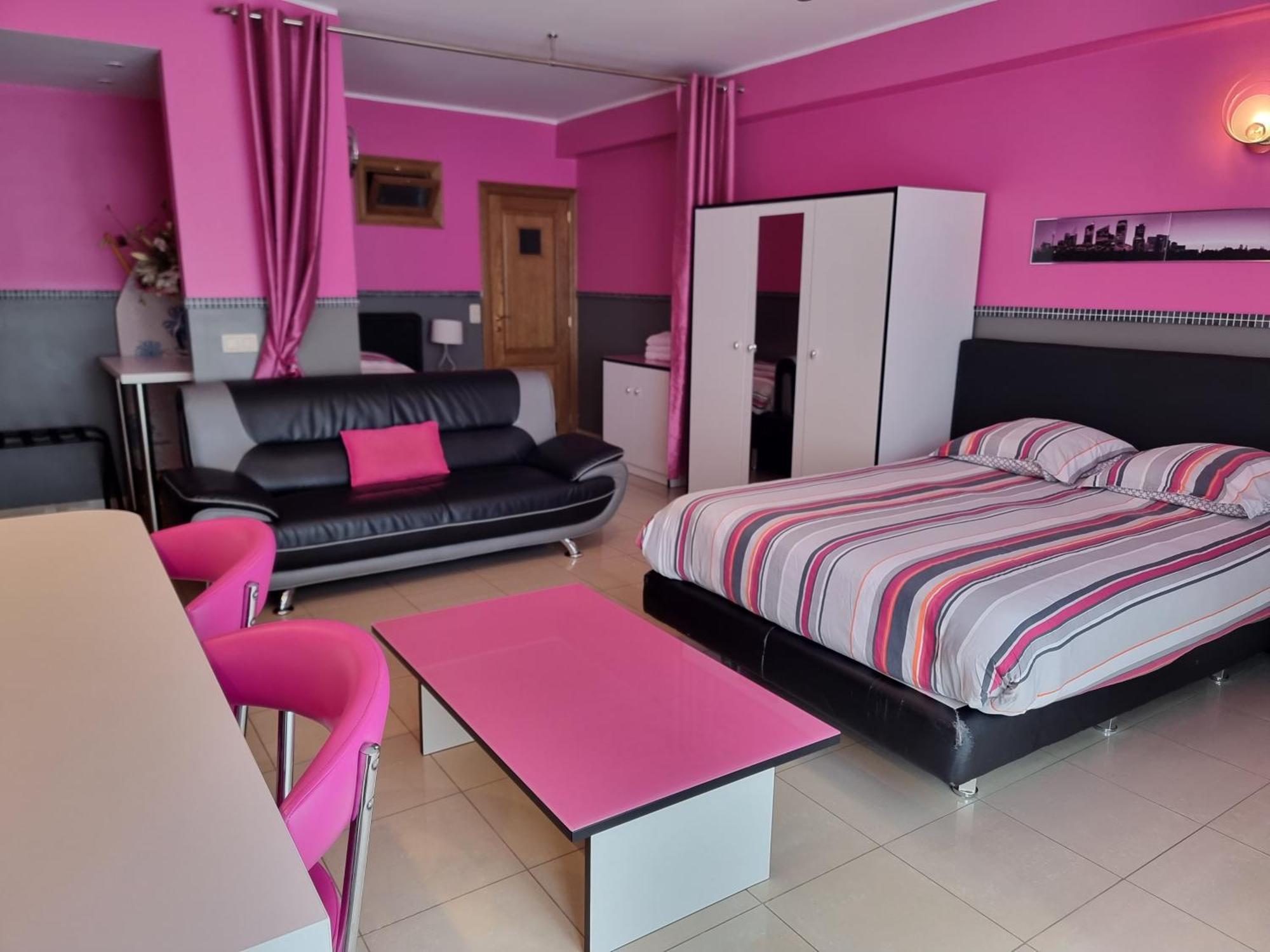Bara Midi 3* Saint-Gilles