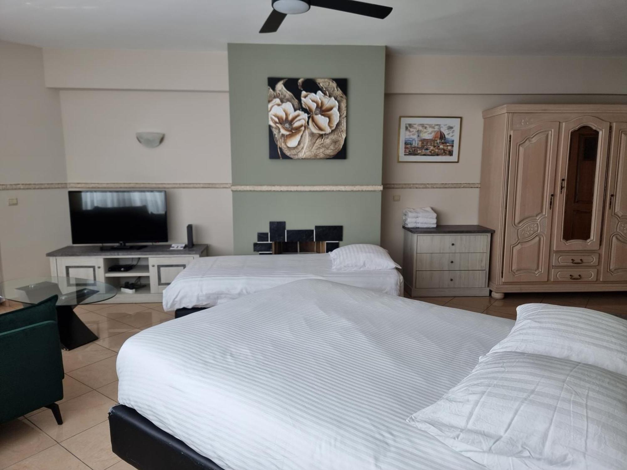 Bara Midi Aparthotel Saint-Gilles