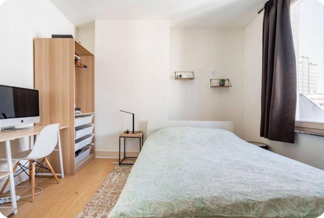 Place De La Liberte 2 Bedroom Căn hộ *