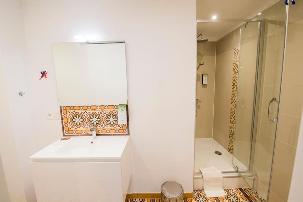 Apartment Smart - Gare Du Midi Brussels