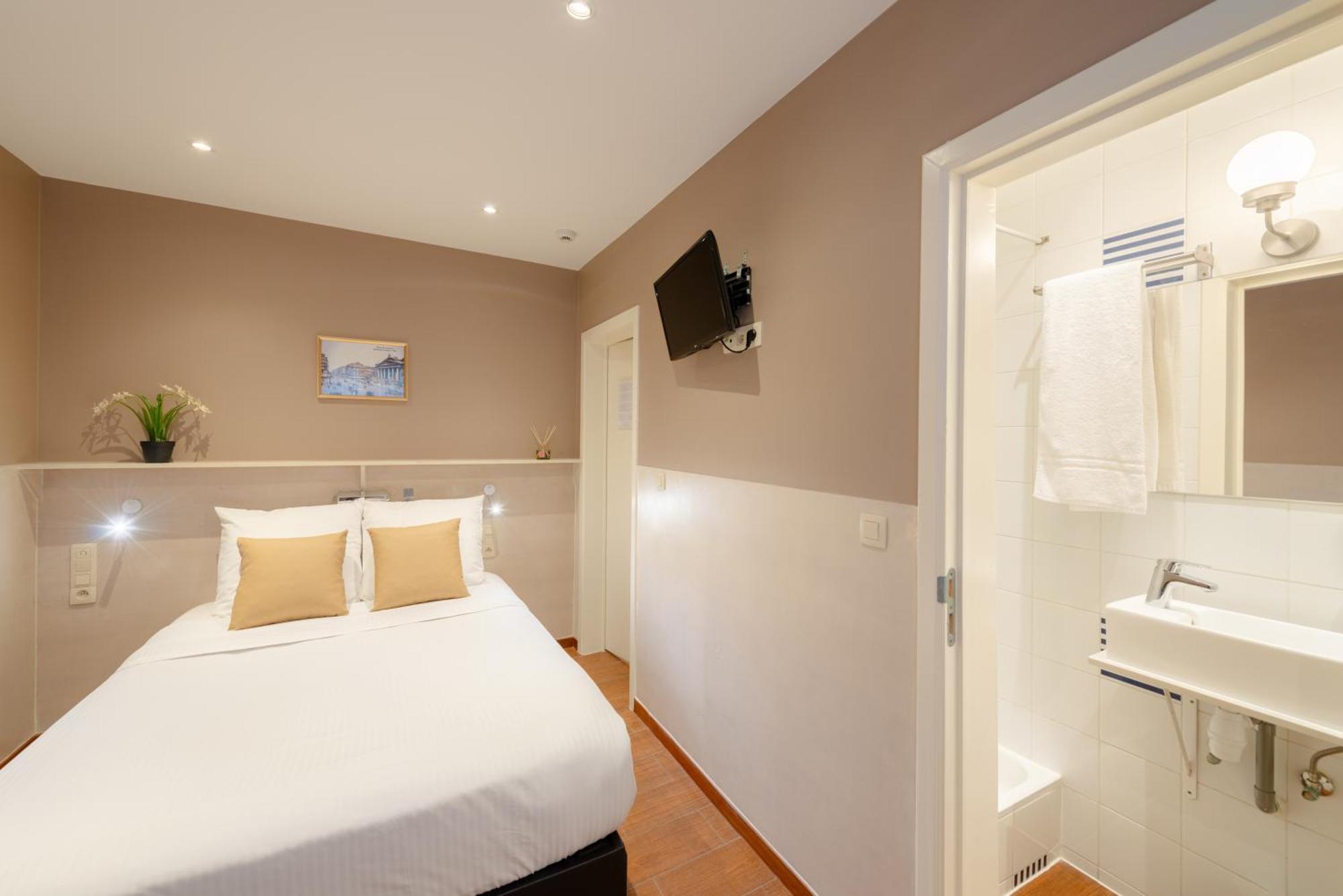 Hotel Barry 2*