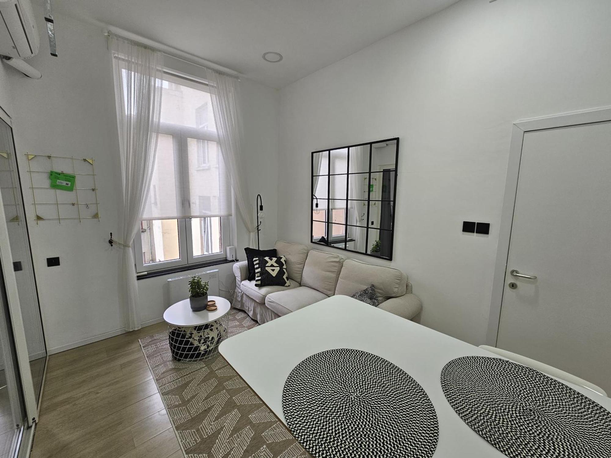 Cosy Dansaert Căn hộ