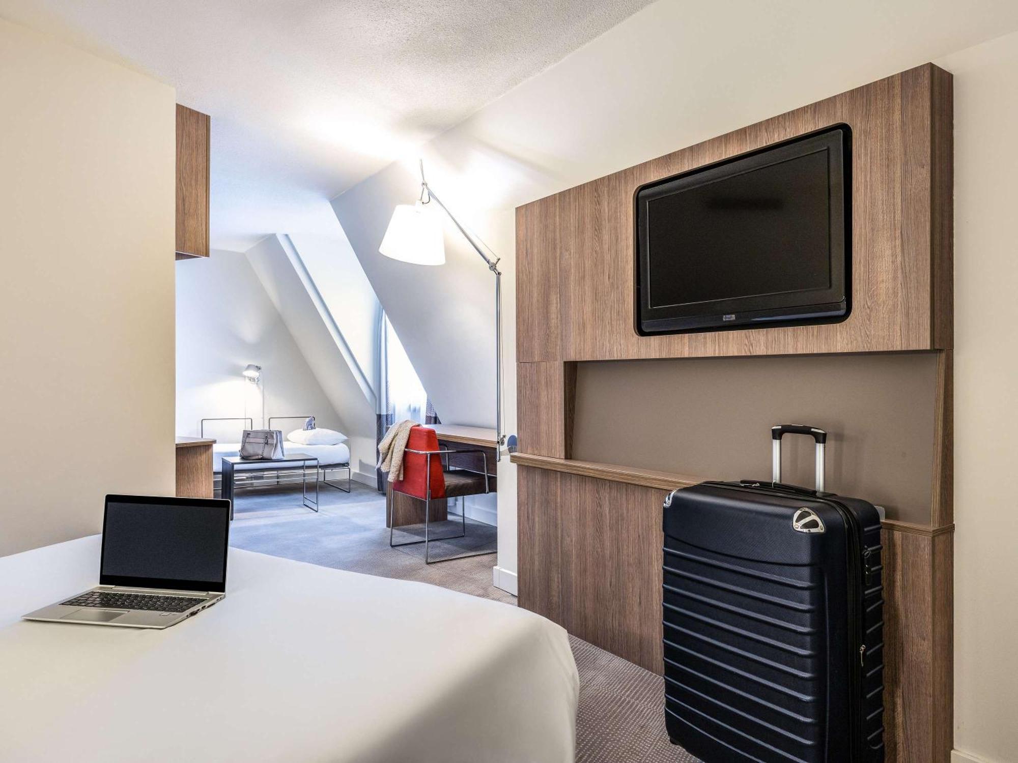 Hotel Novotel Off Grand Place 4*