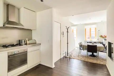 *new*premium Tranquil Close To Centre Apartment