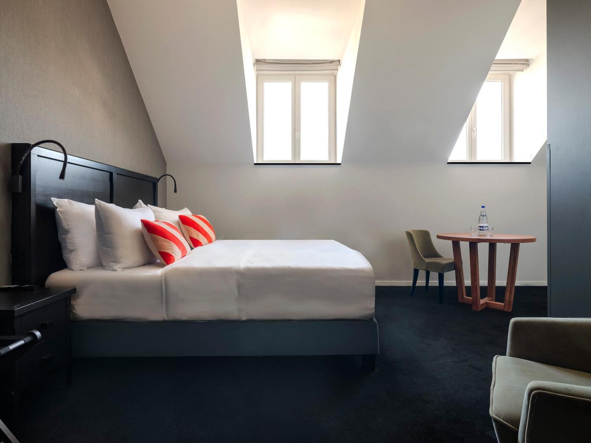 Numa Brussels Lief Aparthotel 4*