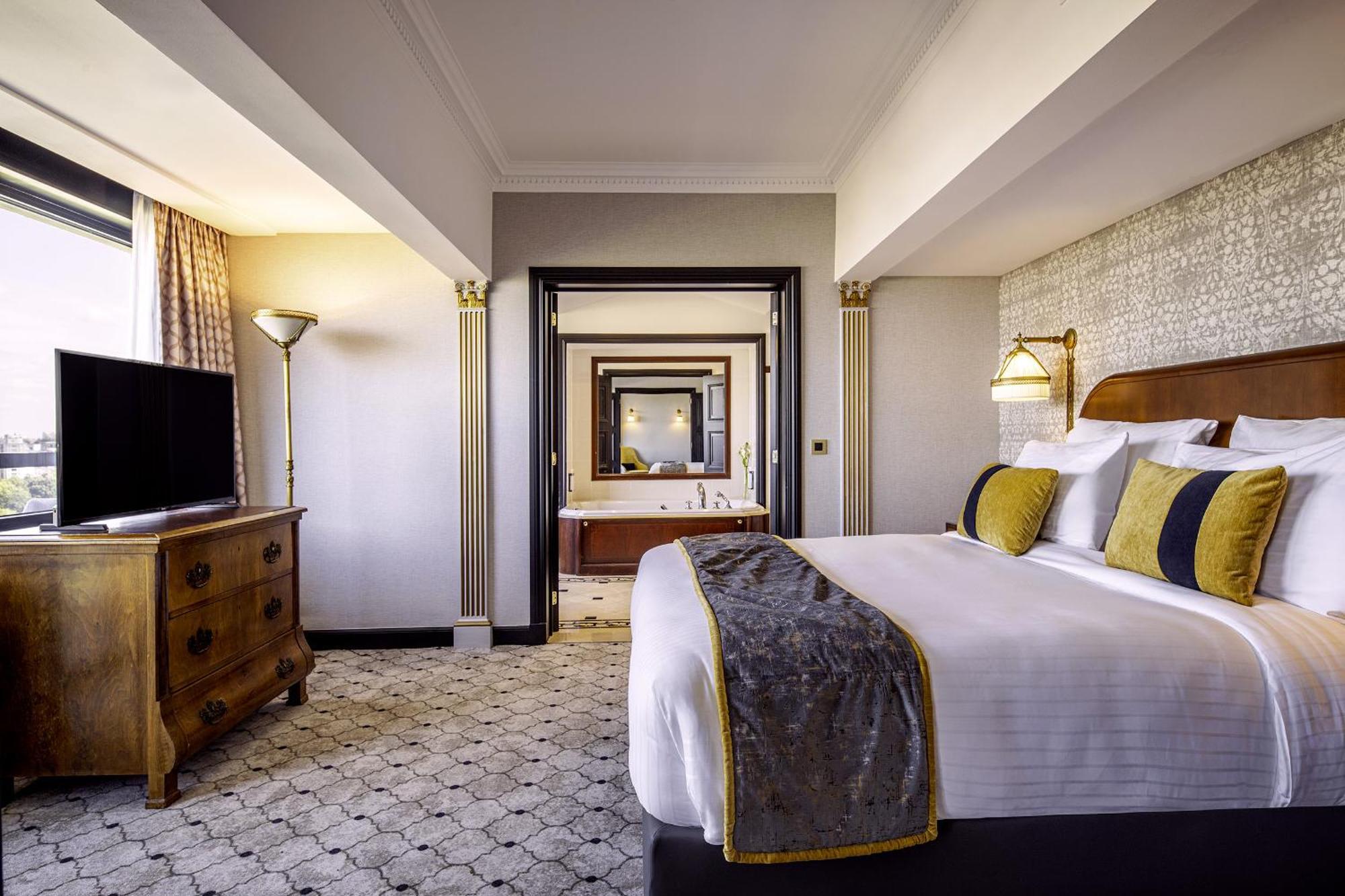 Barsey By Warwick Brussels