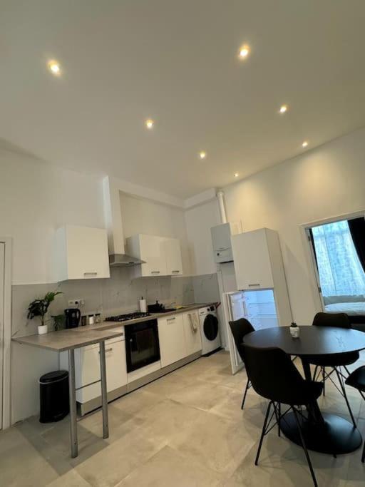 Au Coeur Du Parvis De Saint-gilles Apartment