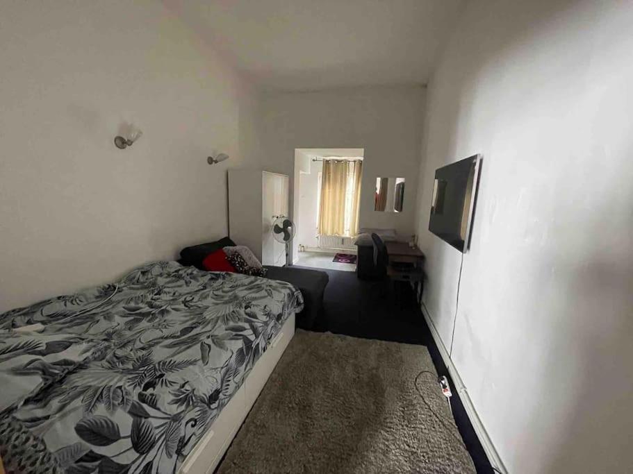 Apartment In A Charming Location *