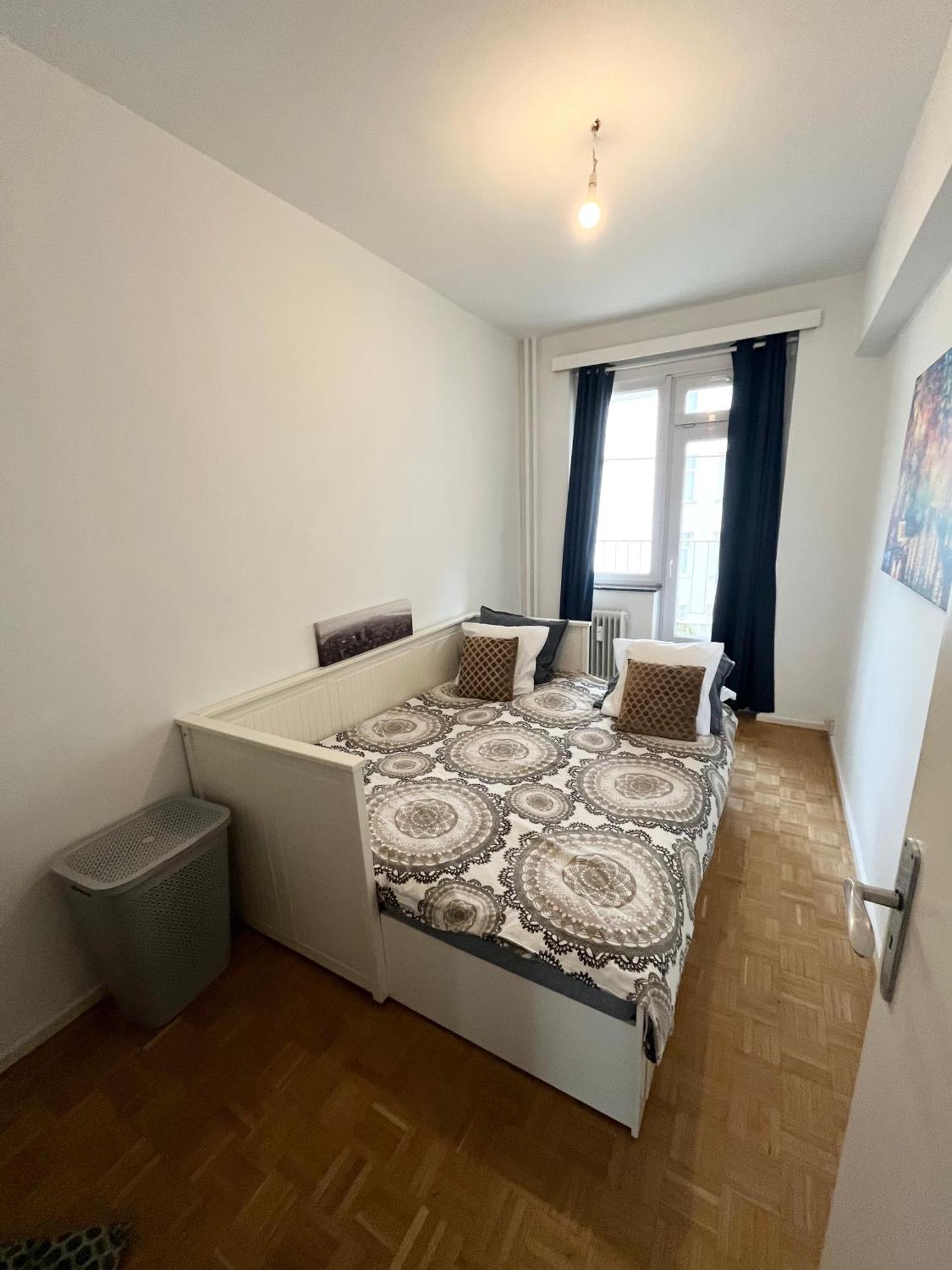 Cosy Two Bedroom In Căn hộ Brussels