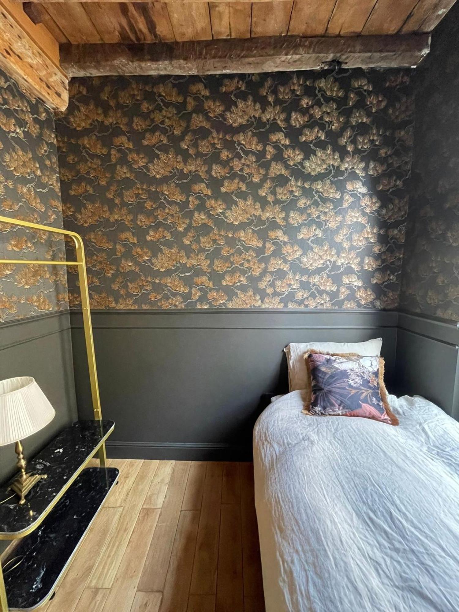 La Petite Foret Art Deco In *