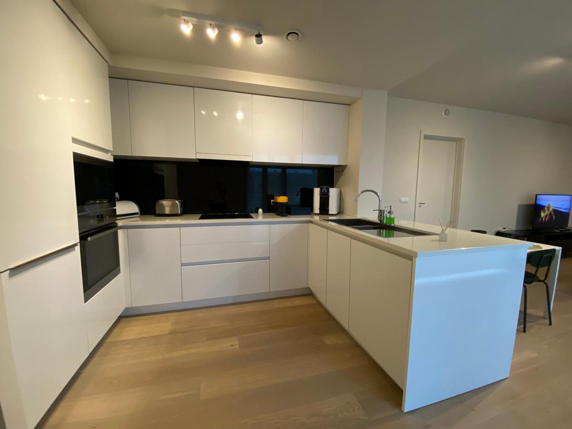 Apartamento Residentiel Tour Et Taxis Et Parking *