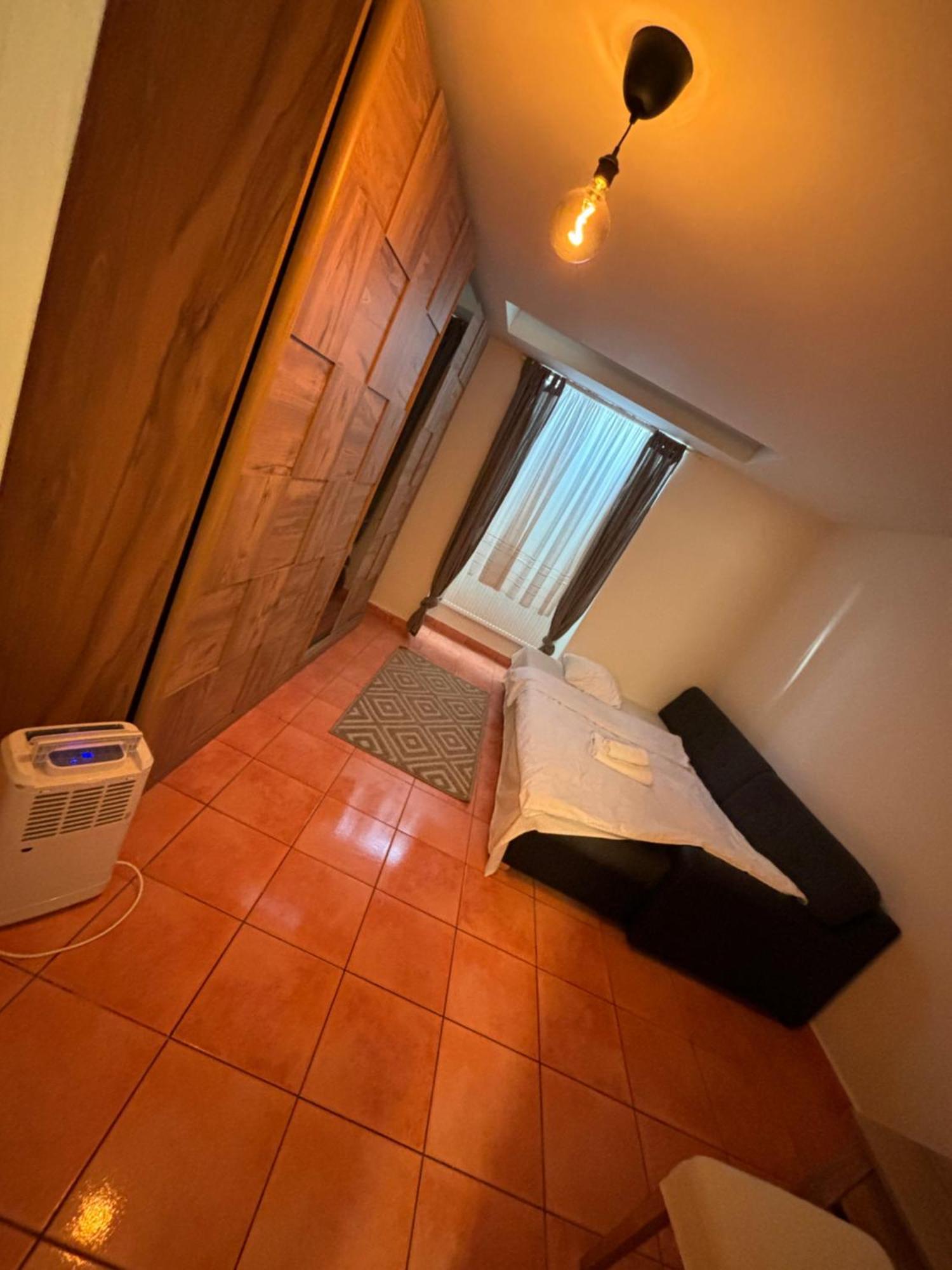 Apartment L&l *